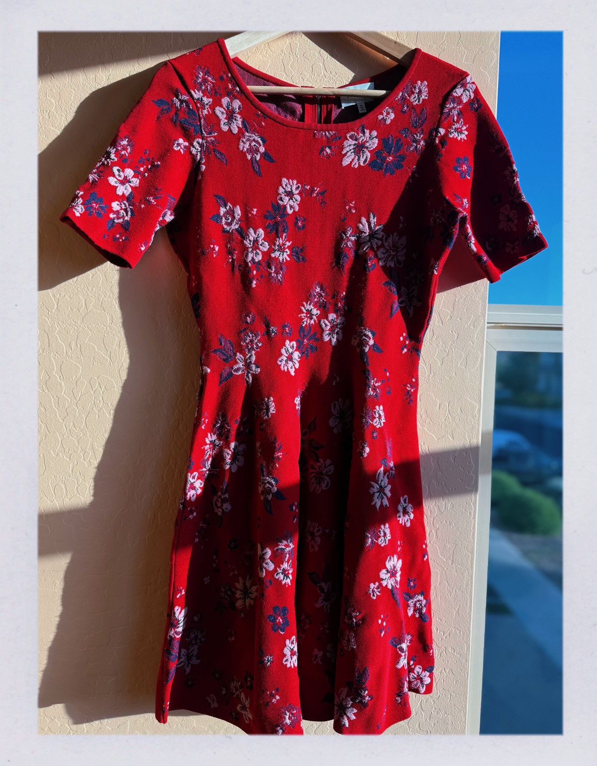 MILLY Milly Red Floral Knit Fit & Flare Dress – Size M Size M / US 6-8 / IT 42-44 - 5 Thumbnail
