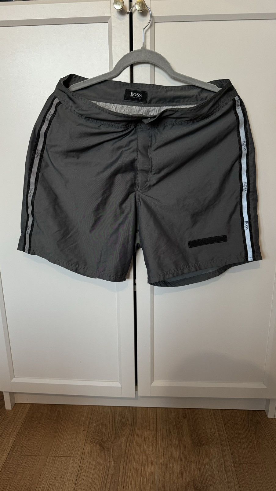 Hugo Boss Hugo Boss reflective 2 in 1 shorts reef Bermuda shorts Size US 34 / EU 50 - 2 Thumbnail