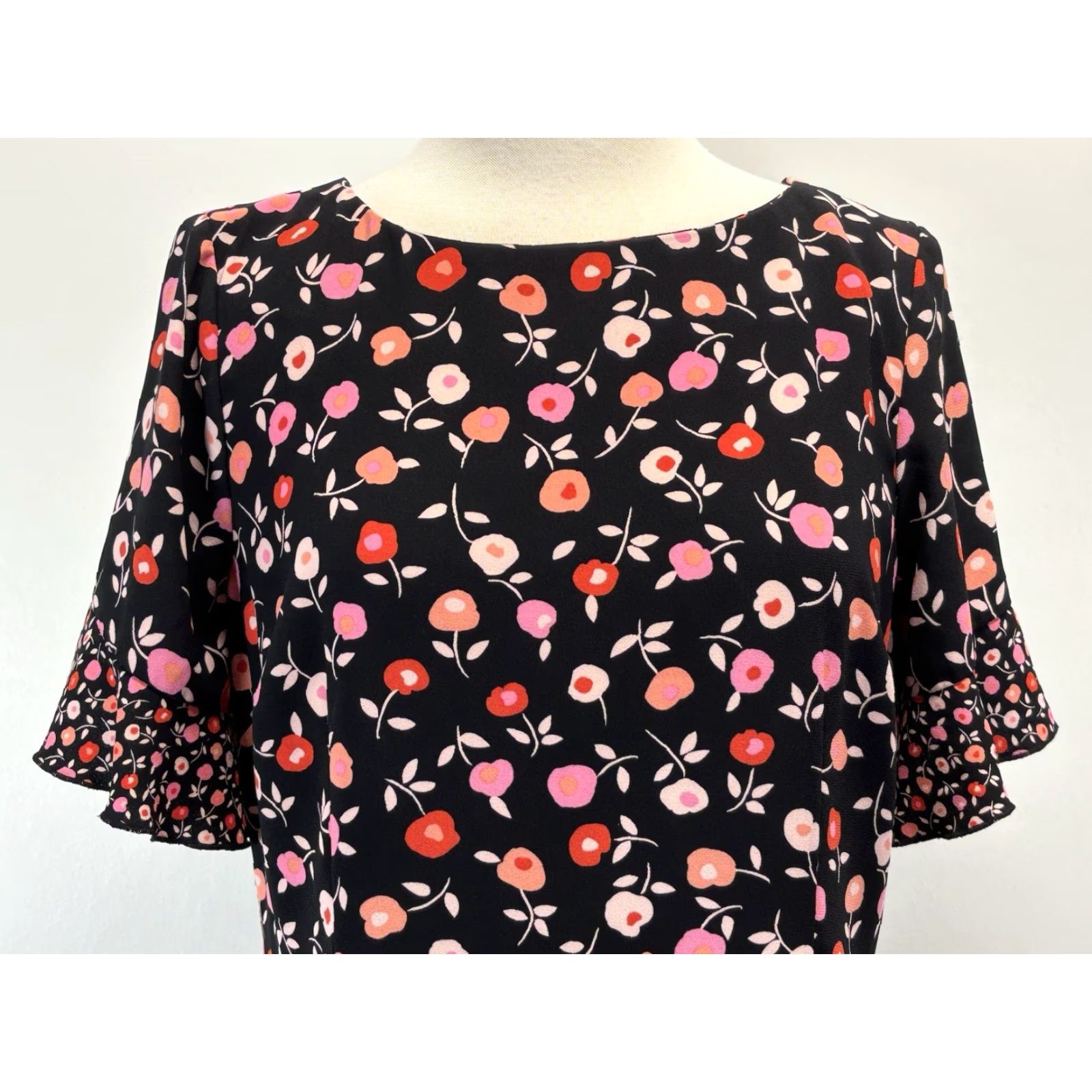 Talbots Talbots Floral Jewel Neck Shift Dress Sz 12p Petites Black Contrast Print Size XL / US 12-14 / IT 48-50 - 5 Thumbnail