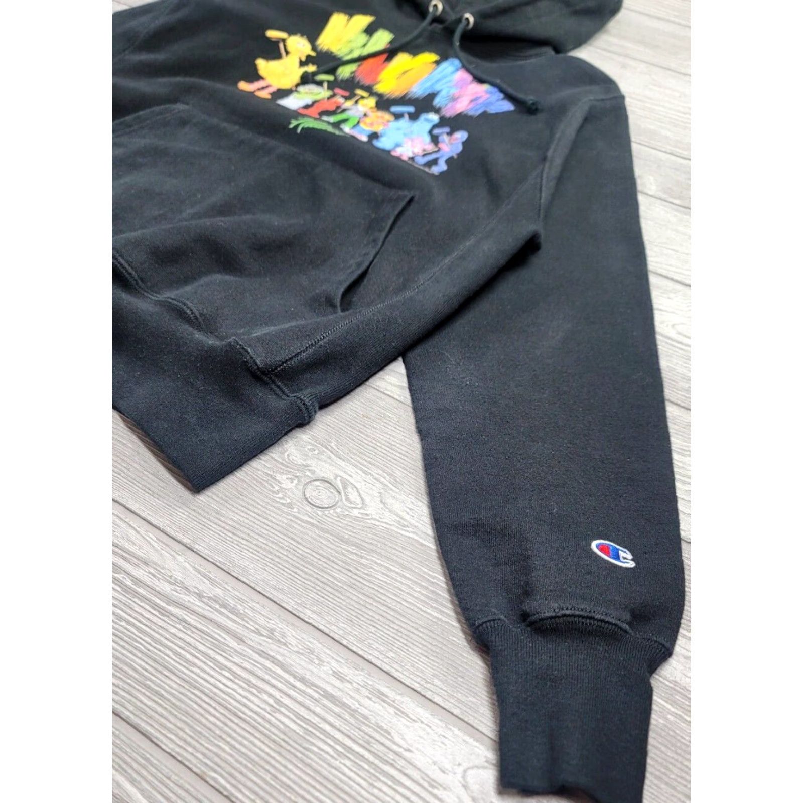 Champion Champion Reverse Weave Hoodie Mens M Black Graphic Print Logo 90s Cartoon Sesame Street - Shirt not applicable Size US M / EU 48-50 / 2 - 3 Thumbnail