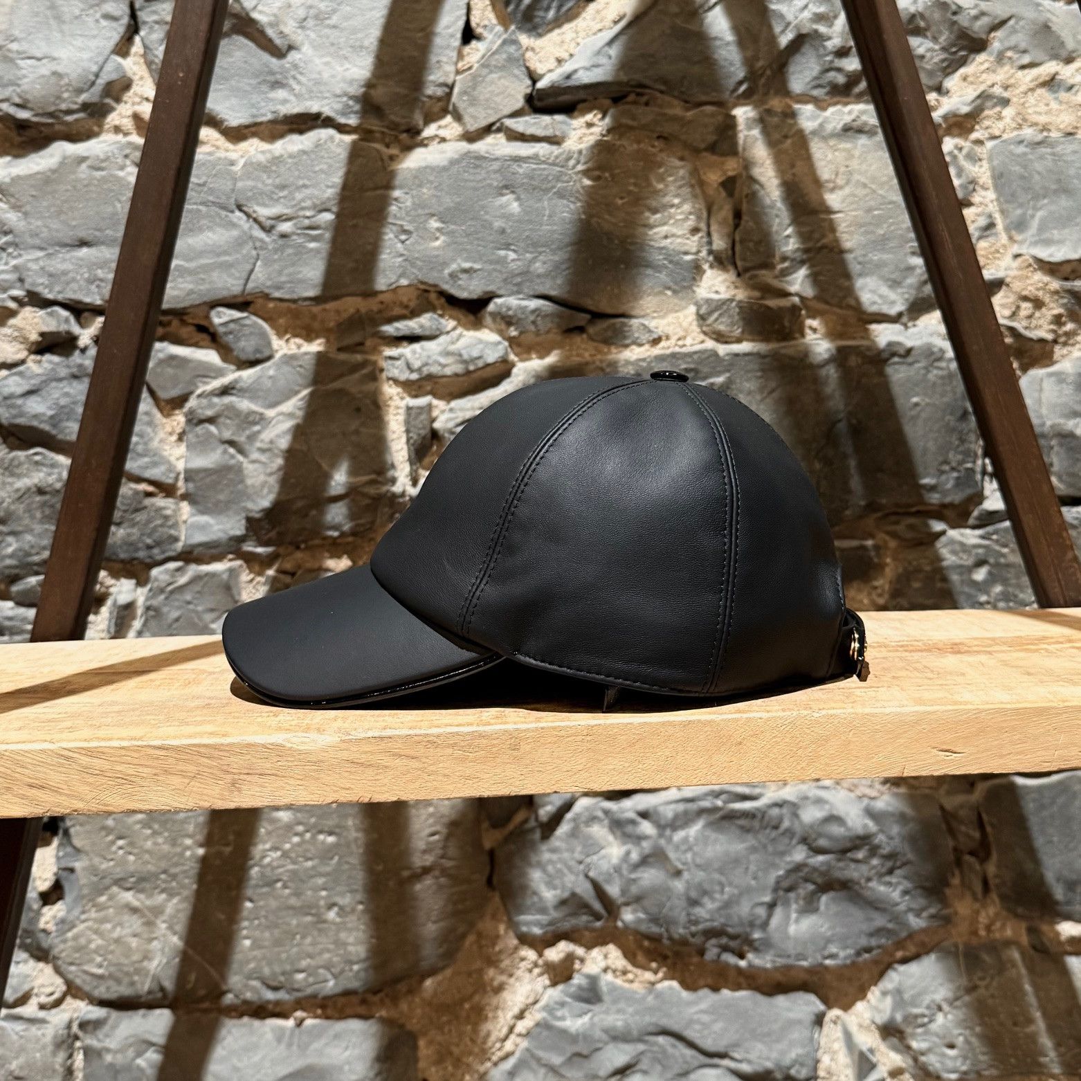 Louis Vuitton Louis Vuitton Monogram 5 Flowers Black Lamb Leather Cap Size ONE SIZE - 10 Thumbnail