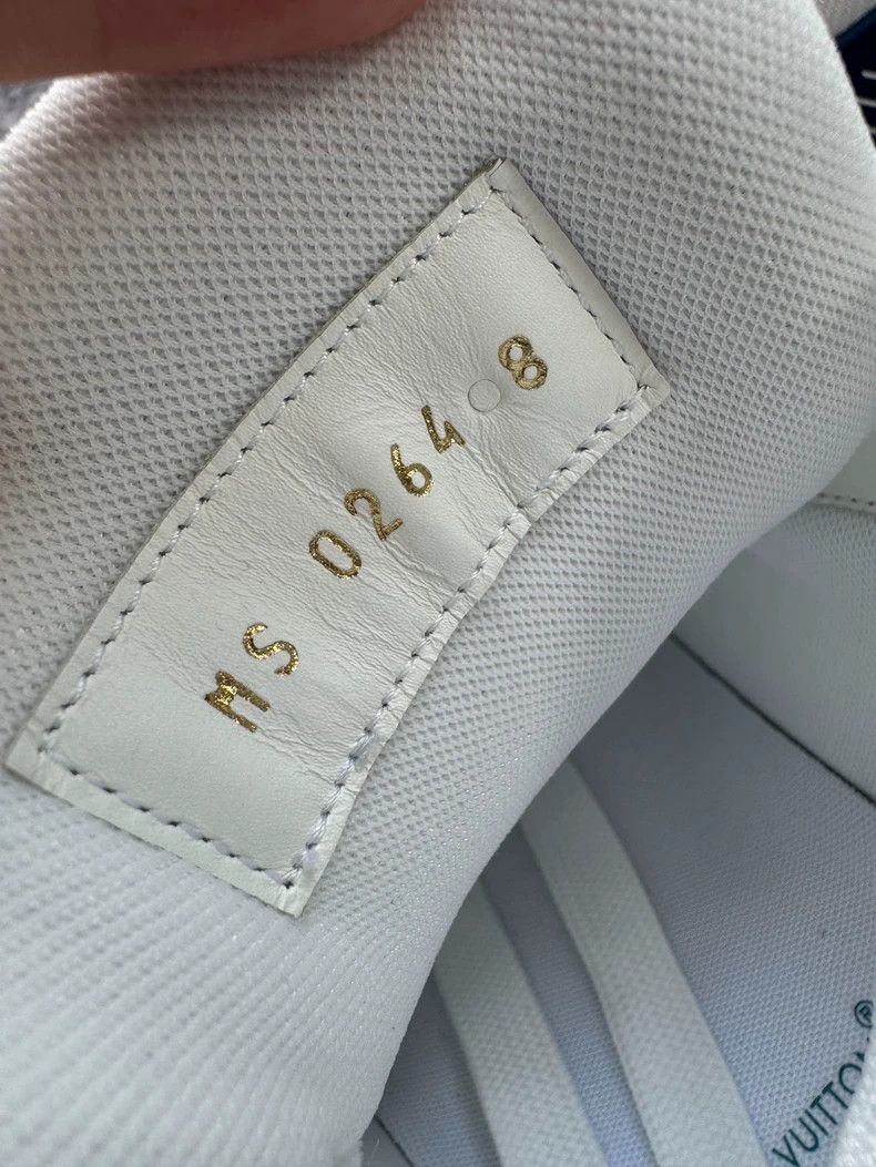 Louis Vuitton Louis Vuitton Blue and White Denim Embossed Trainer shoes Size US 9 / EU 42 - 8 Thumbnail