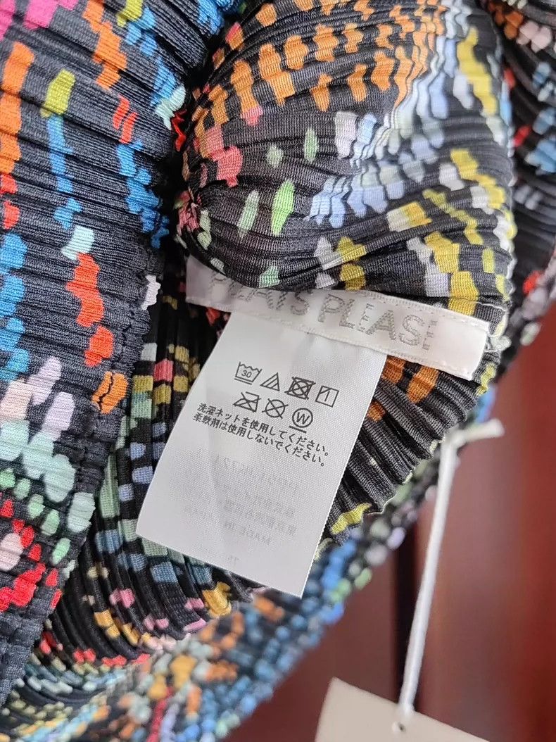 Issey Miyake Issey Miyake size:3 Fireworks semi-high-neck short-sleeved Size S / US 4 / IT 40 - 7 Thumbnail