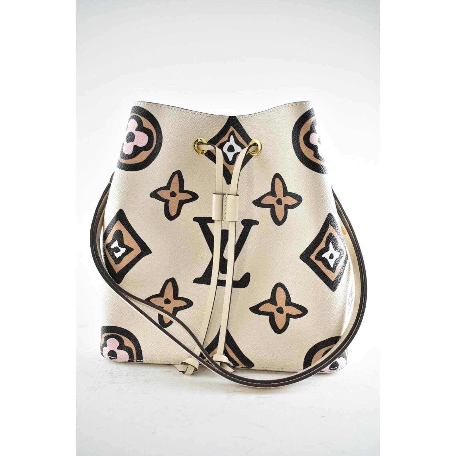 Louis Vuitton Louis Vuitton MM Cream Monogram Logo Shoulder Crossbody Bag Size ONE SIZE - 4 Thumbnail