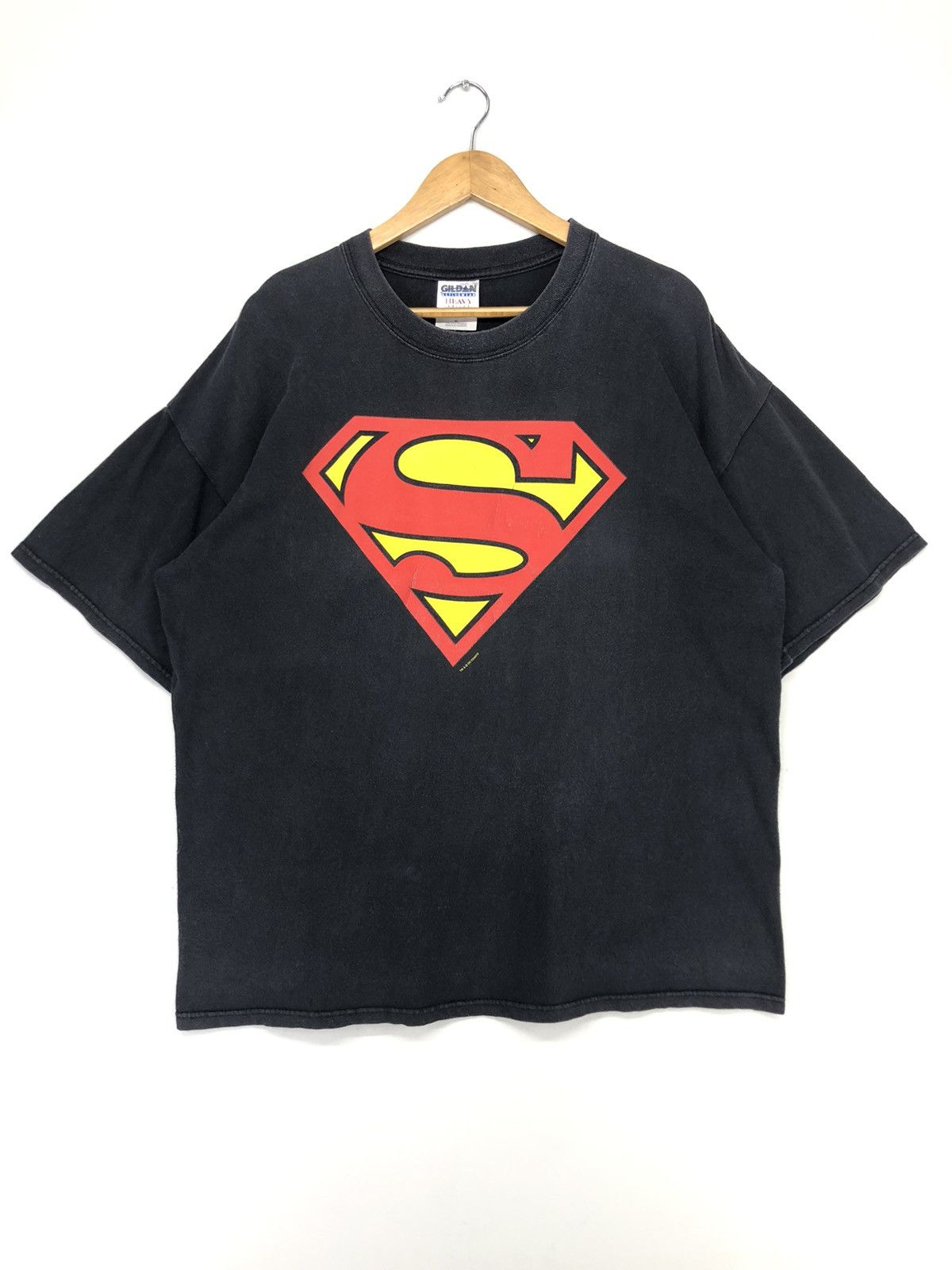 DC Comics × Vintage Vintage Y2K Superman DC Comics Big Logo Faded Tshirt Size US XL / EU 56 / 4 - 1 Thumbnail