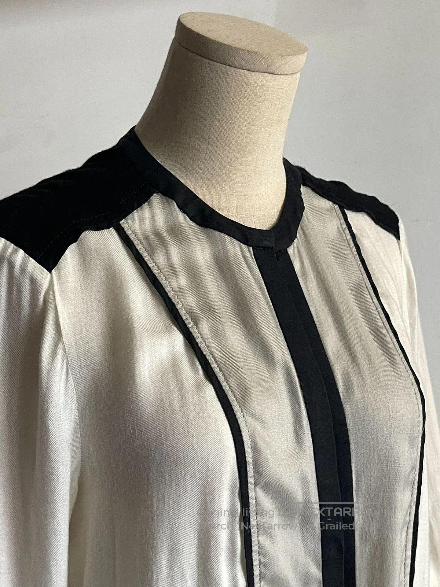 Helmut Lang Helmut Lang Silk Shirt with Contrast Trim. Size S / US 4 / IT 40 - 6 Thumbnail