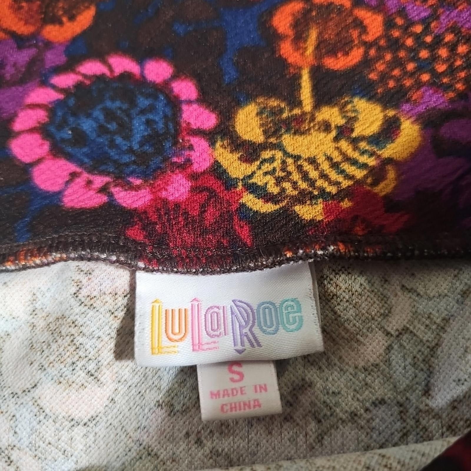 Other LuLaRoe Cassie Skirt S Multicolor Floral Knee Length Unlined Size 28" / US 6 / IT 42 - 2 Thumbnail