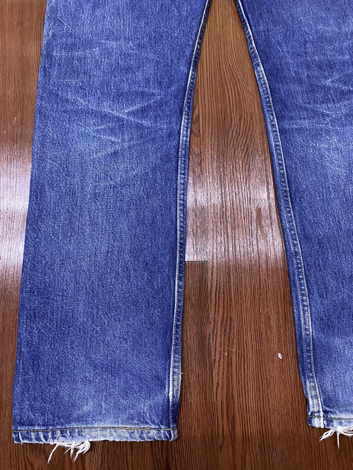 Levi's Vintage 90s Levi’s 501 Thrashed Destroyed Jeans Size US 30 / EU 46 - 14 Thumbnail