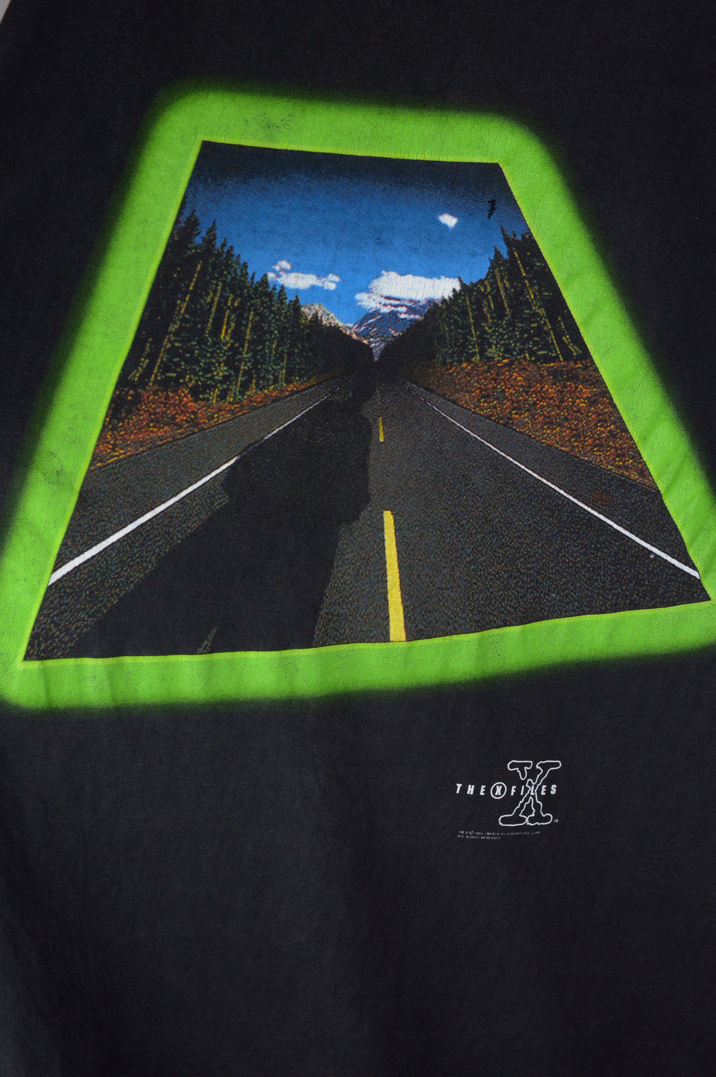 Vintage Vintage X Files Road Shadow 1994 t shirt Size US XL / EU 56 / 4 - 2 Thumbnail