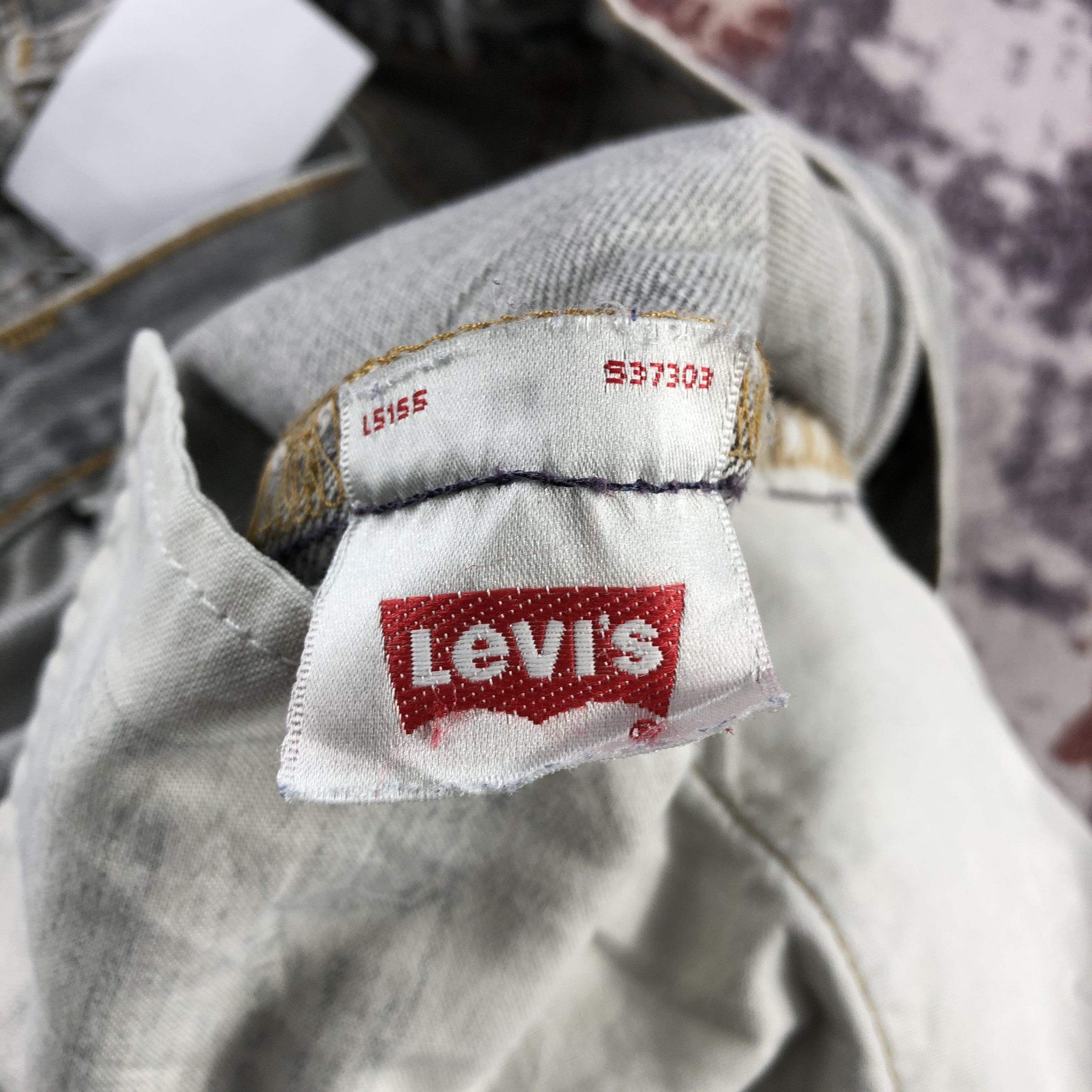 Levi's Vintage Levis 501 Jeans-JM3038 Size US 35 - 16 Thumbnail