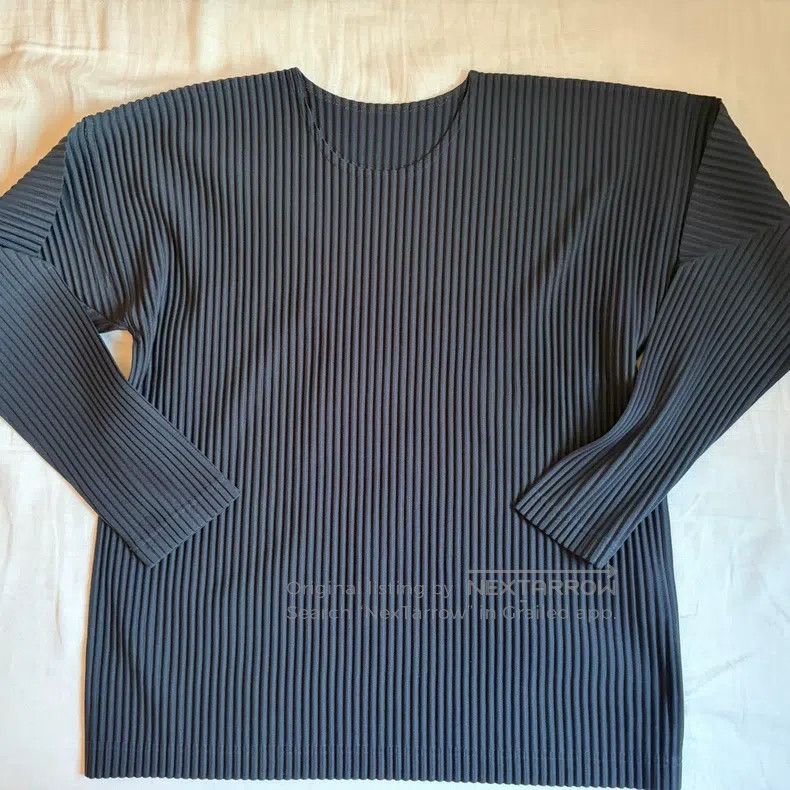 Issey Miyake Issey Miyake Black Pleated Long Sleeve Top Size L / US 10 / IT 46 - 1 Thumbnail