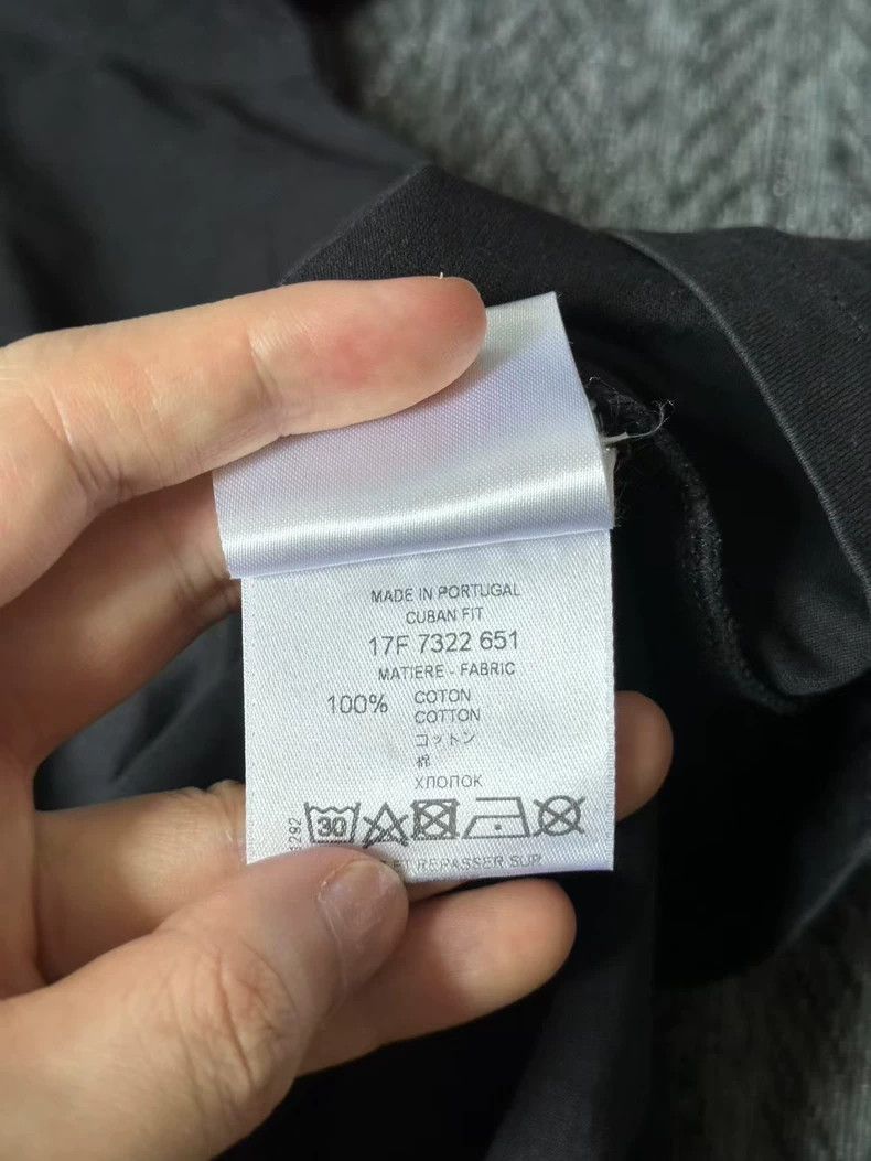 Givenchy Givenchy Badge Short Sleeve Size US M / EU 48-50 / 2 - 4 Thumbnail