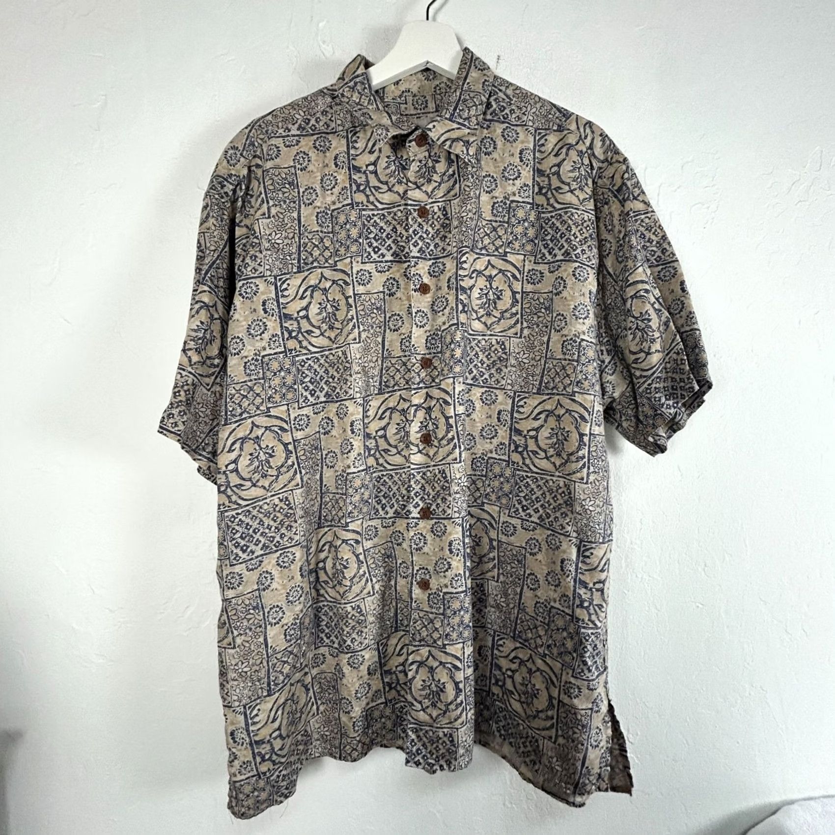 Eddie Bauer Eddie Bauer Button-Up Shirt Short Sleeve Floral Linen Hawaiian Large Mens Blue 52in Chest Size US L / EU 52-54 / 3 - 2 Thumbnail