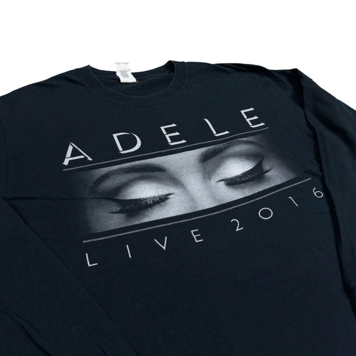 Band Tees ADELE Live 2016 Tour Promo Big Logo Shirts Size US M / EU 48-50 / 2 - 4 Thumbnail