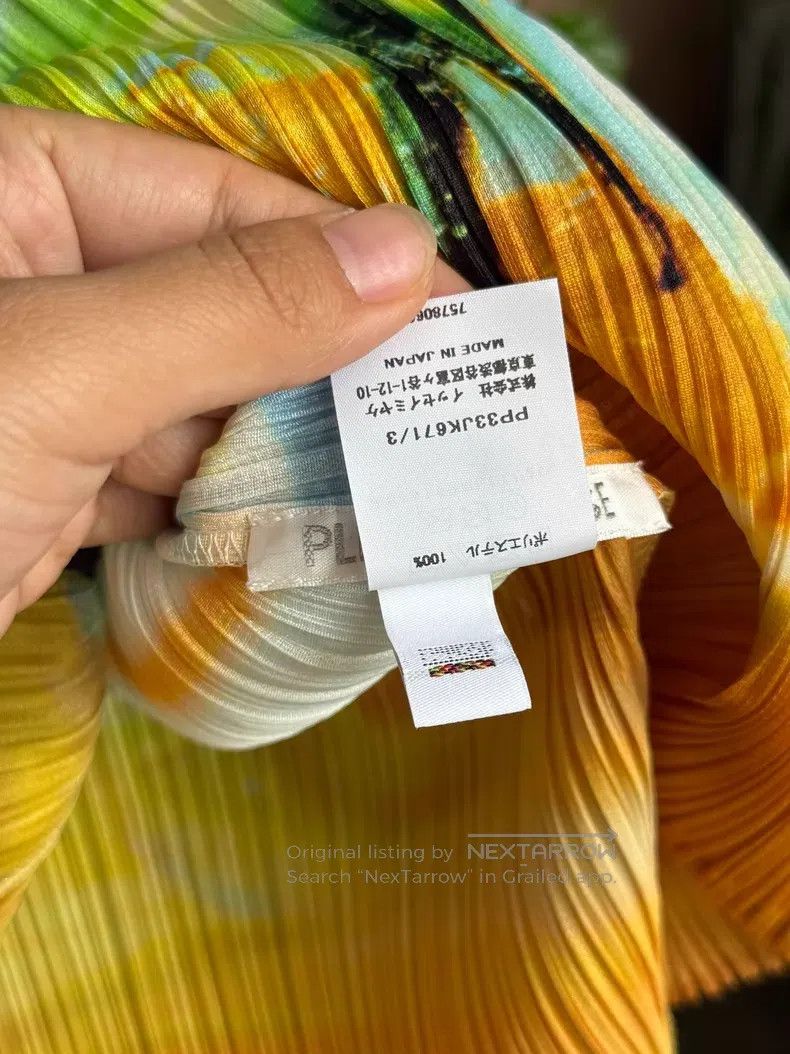 Issey Miyake Issey Miyake Sleeveless Vest, Tropical Frost Size L / US 10 / IT 46 - 4 Thumbnail