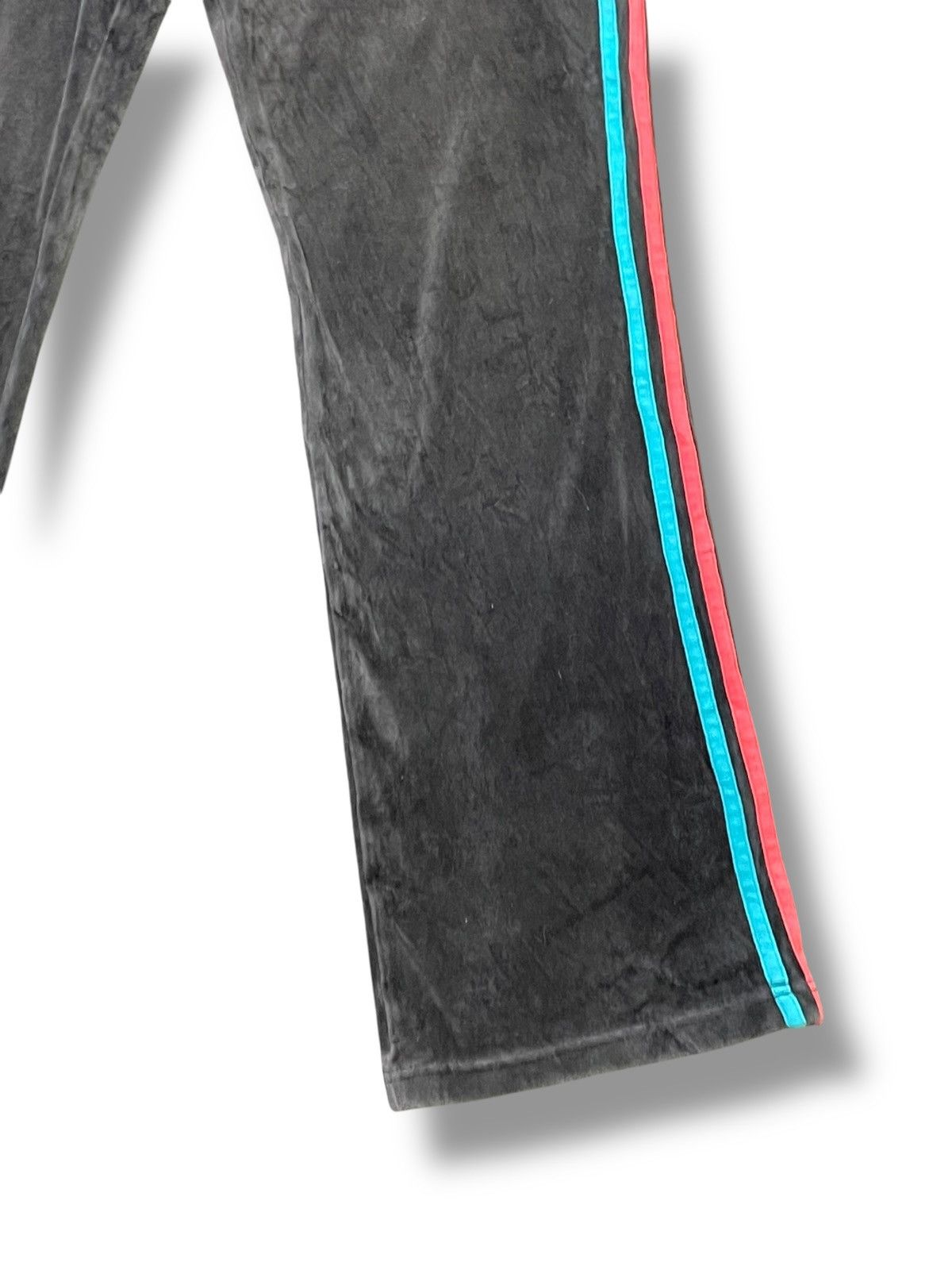 Adidas × Designer × Vintage Adidas x Vintage Velvet Track Pants (43) Size US 36 / EU 52 - 3 Thumbnail