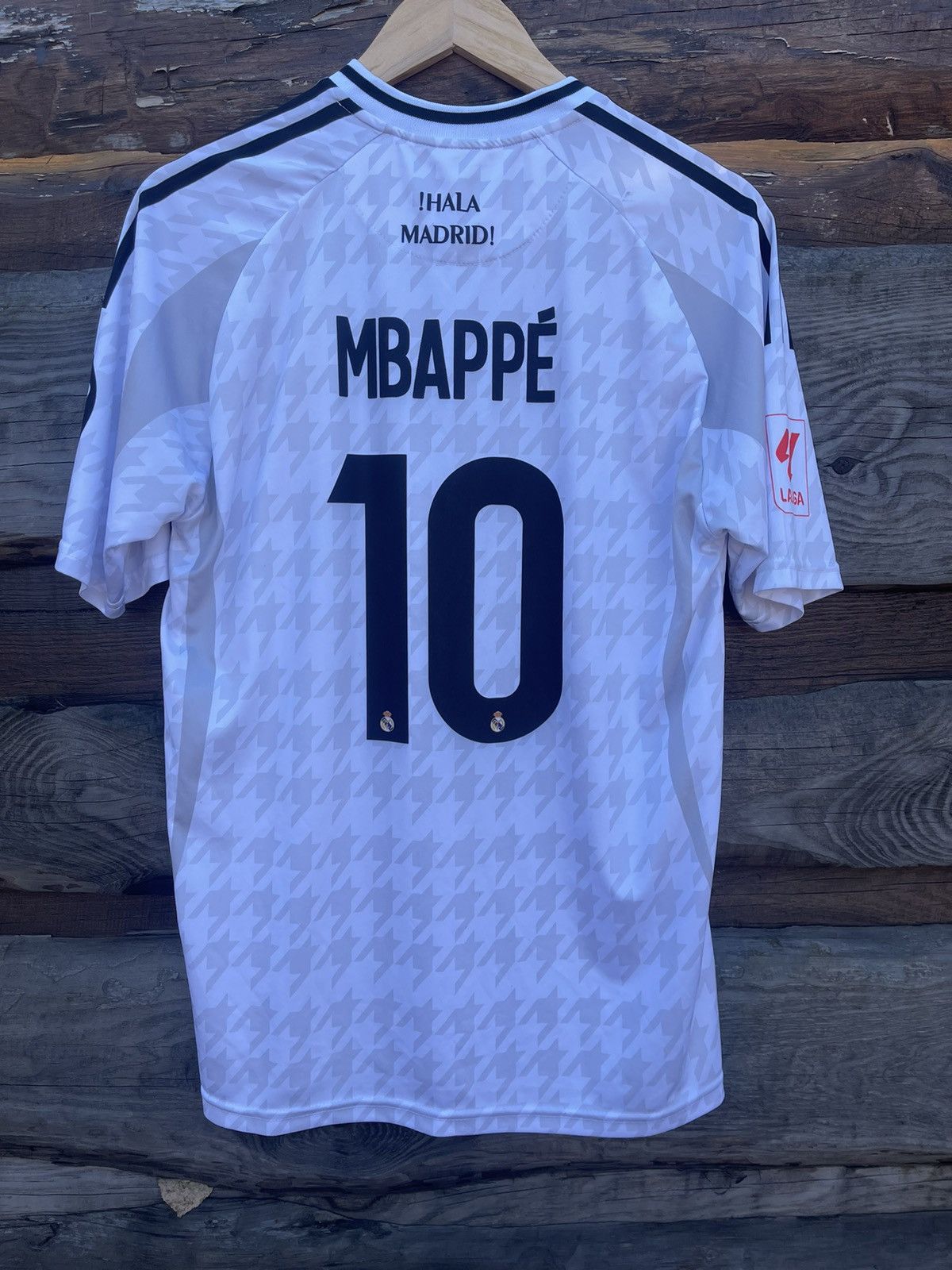 Adidas Adidas Real Madrid #10 Mbappe soccer jersey Size US M / EU 48-50 / 2 - 7 Thumbnail