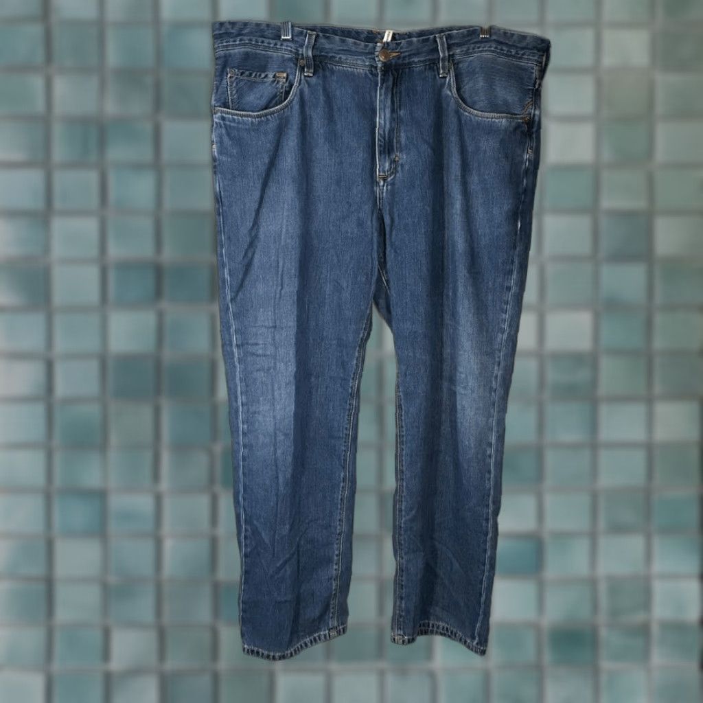 Tommy Bahama Tommy Bahama Jeans Mens 42 Blue Denim Straight 42/32 Regular Inseam 32 Mens Blue Straight Jeans Size US 42 / EU 58 - 1 Thumbnail