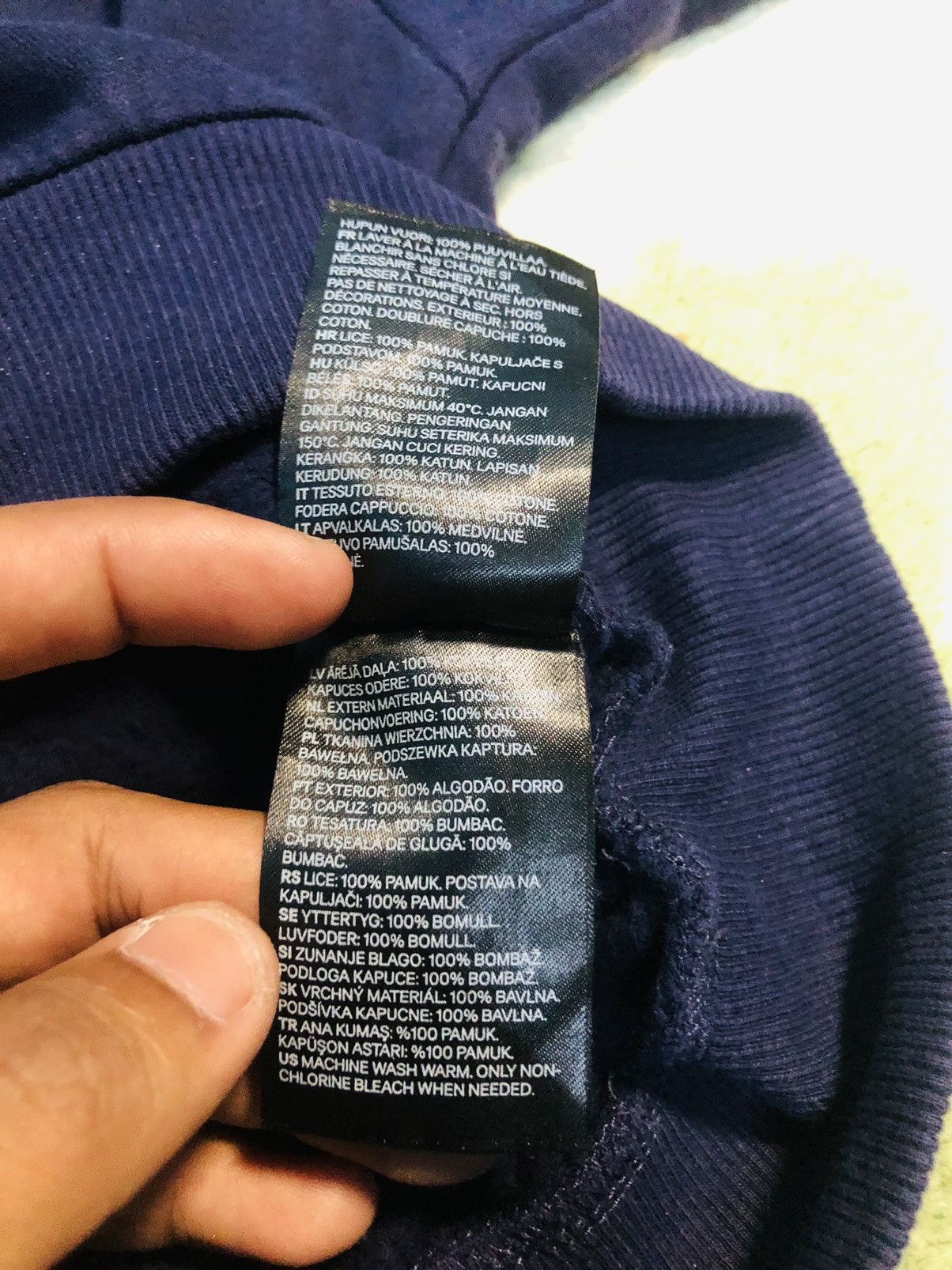 Divided × H&M × Japanese Brand Divided H&M Sweatshirt Hoodies (28) Size US L / EU 52-54 / 3 - 6 Thumbnail