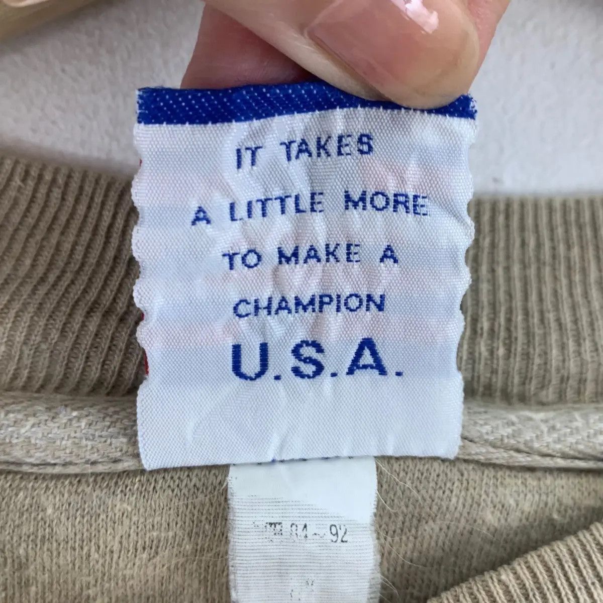 Champion Vintage 90’ CHAMPION USA Embroidered Logo Sweatshirt Sweater Size M / US 6-8 / IT 42-44 - 7 Thumbnail