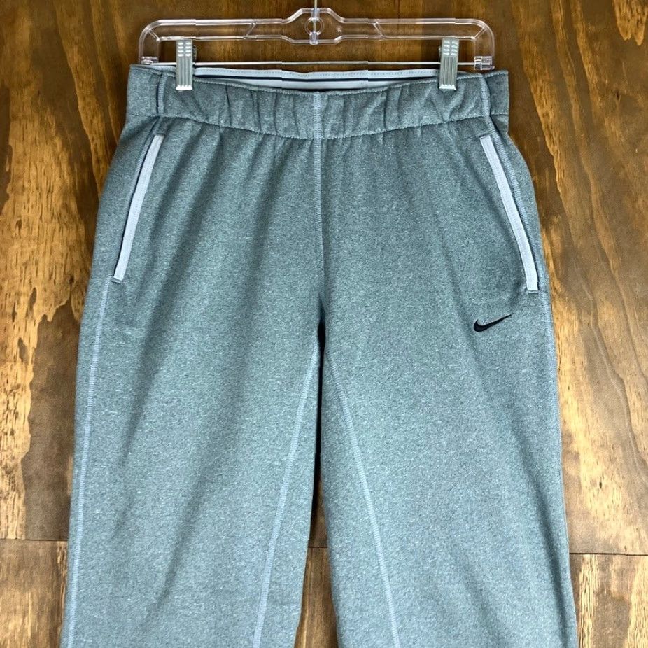 Nike Nike Womens Sweatpants Gray Therma Fit Pull On Drawstring Wide Leg Small Sweatpants Pants S Regular Womens Size 28" / US 6 / IT 42 - 2 Thumbnail