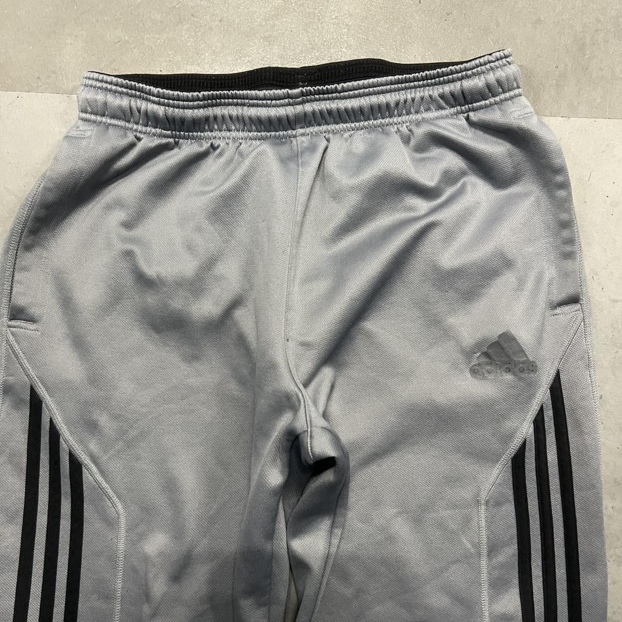 Adidas Vintage Y2K/2000s Baggy Grey Adidas Striped Trackpants! Size US 32 / EU 48 - 3 Thumbnail