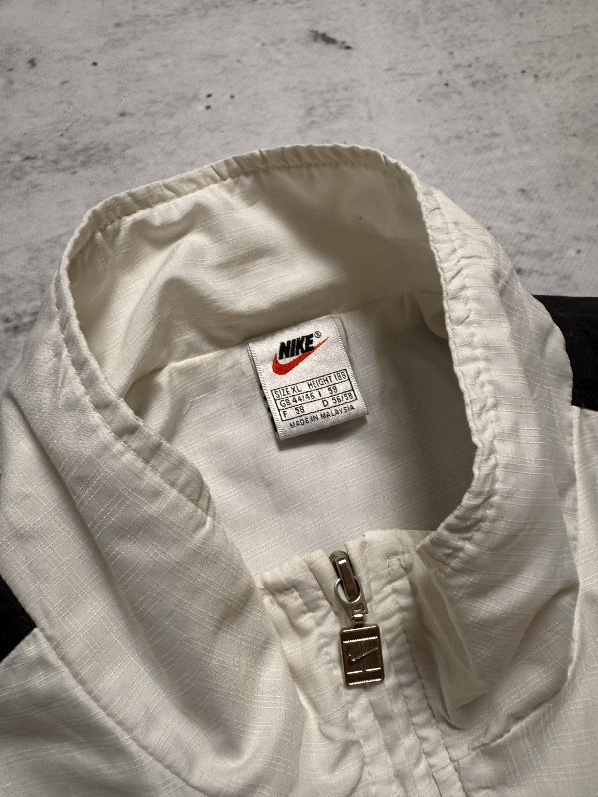 NIKE COURT VINTAGE BASIC LOGO OVERSIZE NYLON LIGHT JACKET