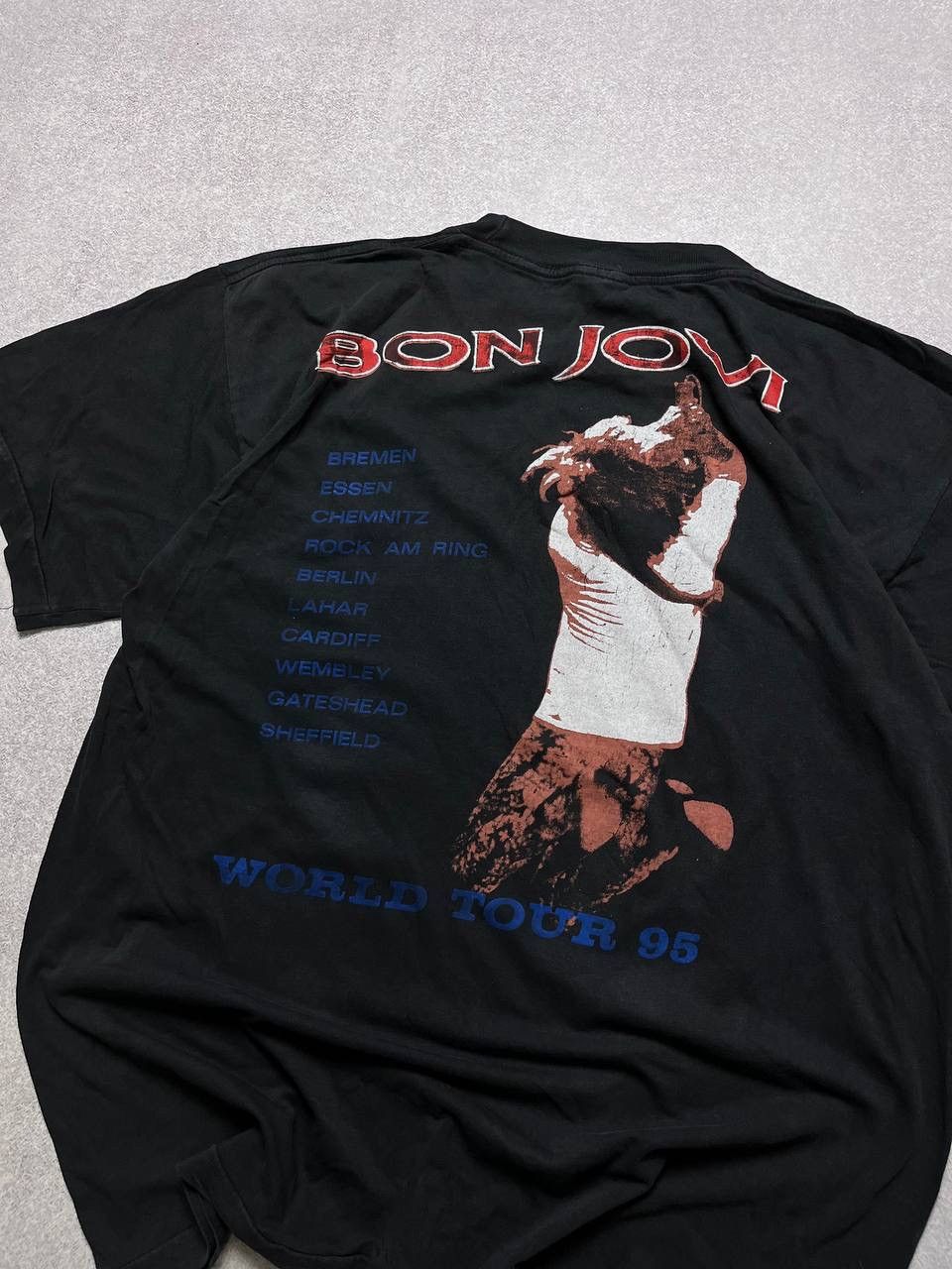 Band Tees × Bon Jovi × Vintage Vintage Bon Jovi World Tour 95' Graphic Tee Single Stich Size US L / EU 52-54 / 3 - 7 Thumbnail