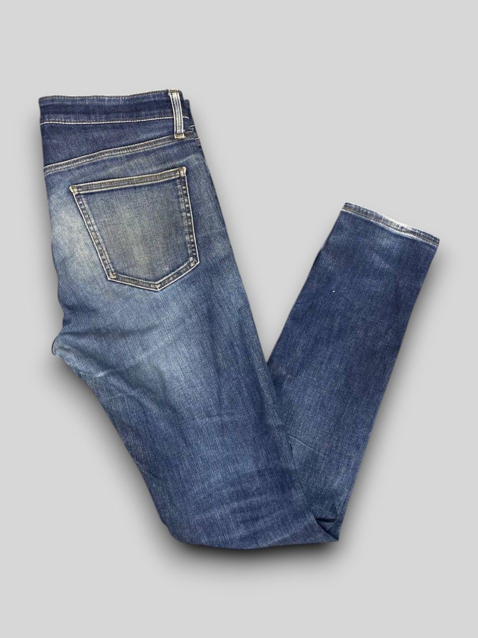 Japanese Brand uniqlo ultra stretch skinny tapered distressed denim Size US 34 / EU 50 - 1 Thumbnail