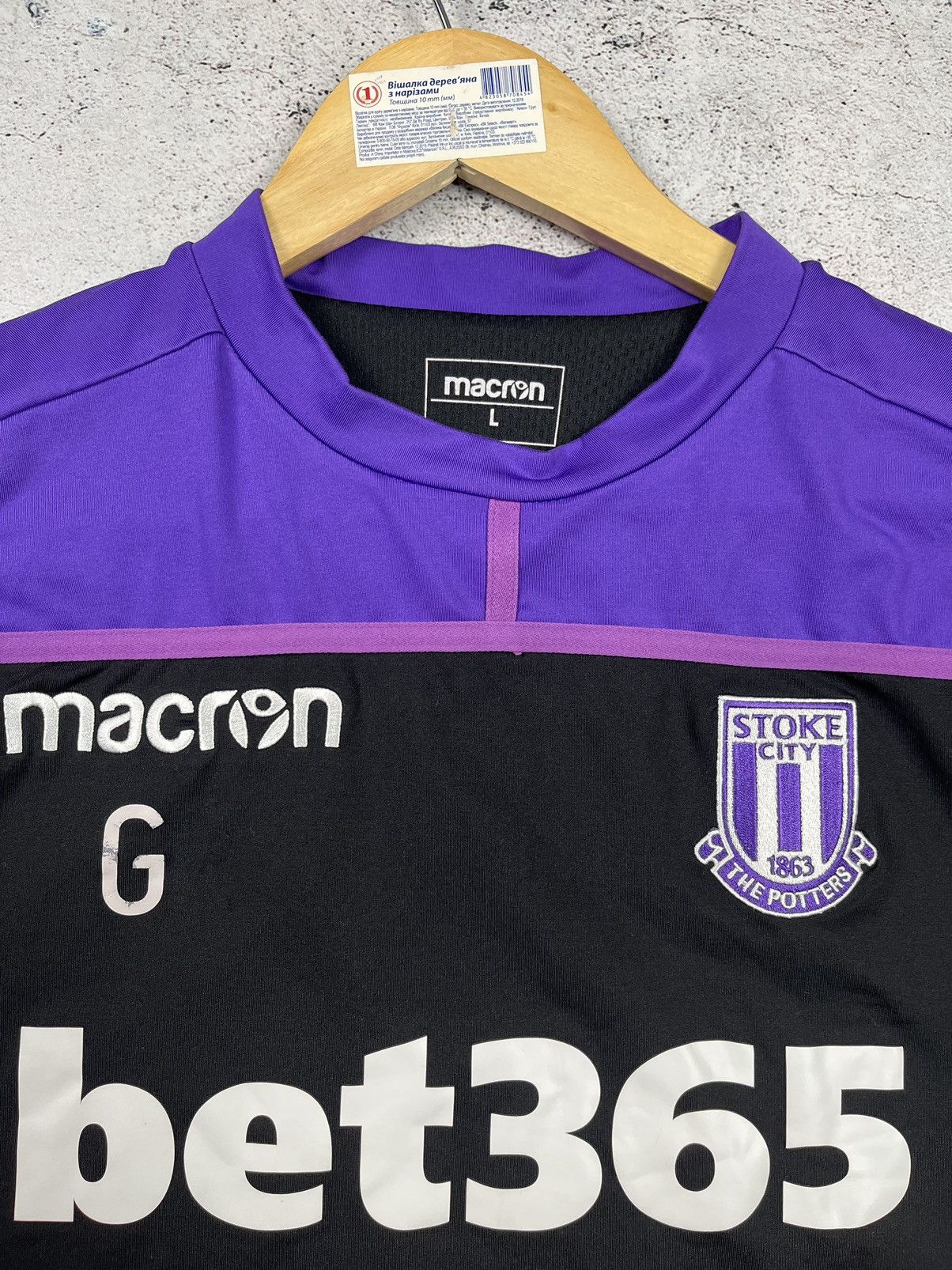 Macron MACRON STOKE CITY SOCCER LONG SLEEVE FOOTBALL SHIRT TRAINING Size US L / EU 52-54 / 3 - 2 Thumbnail