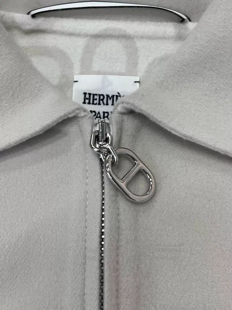 Hermes Hermes Grey Beige Lined Full Pig Nose Logo Two-Sided Cashm Size XS / US 0-2 / IT 36-38 - 2 Thumbnail