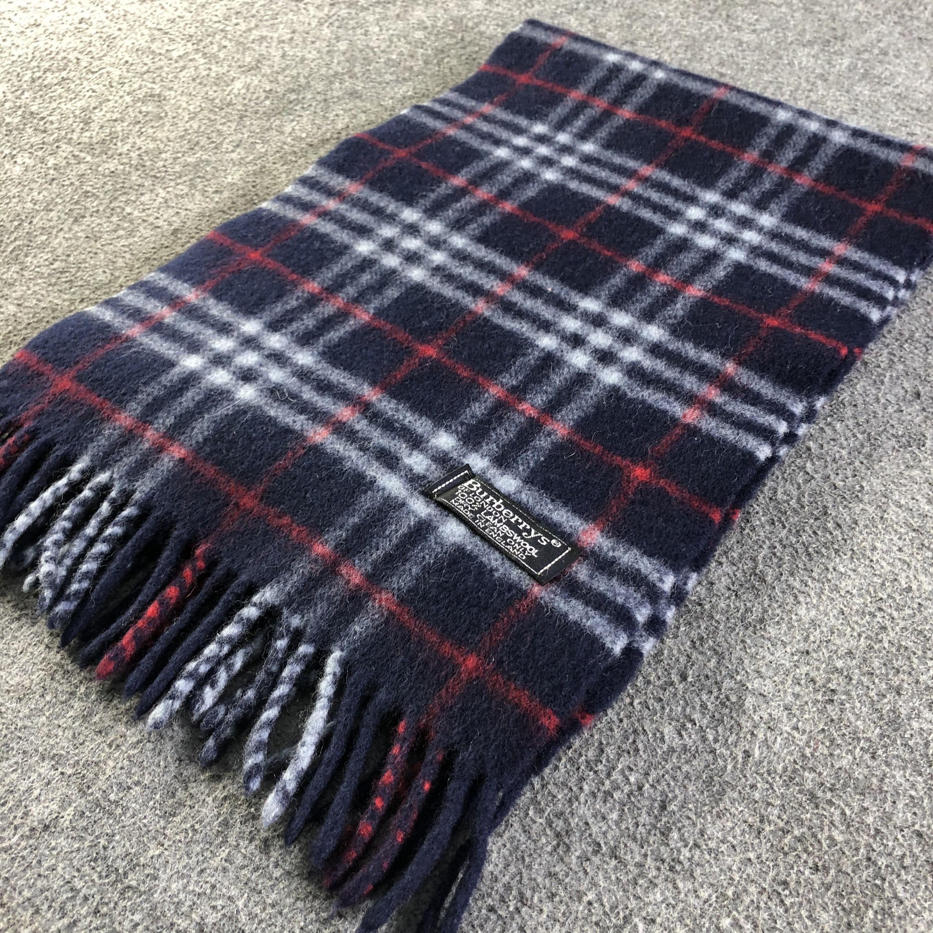 Burberry Burberry Scarf / Muffler / Neckwear P444 Size ONE SIZE - 4 Thumbnail