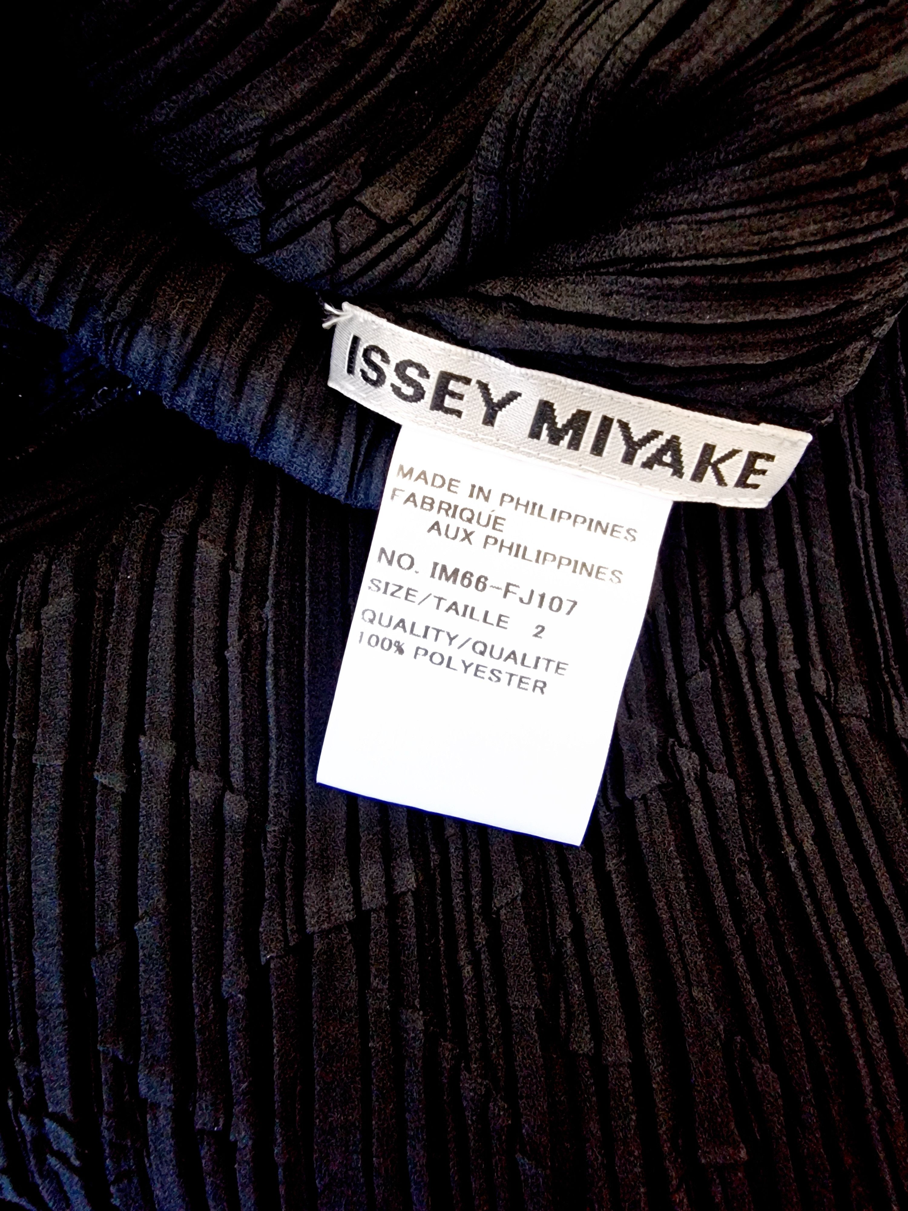 Issey Miyake Issey Miyake Gown Vamipire Collar 80s 90s BMaxi Coat Dress Size L / US 10 / IT 46 - 7 Thumbnail