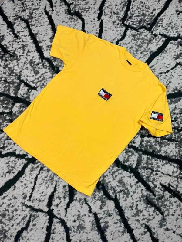 Tommy Hilfiger Tommy Hilfiger t-shirt with embroidered logo, yellow L Size US L / EU 52-54 / 3 - 2 Thumbnail
