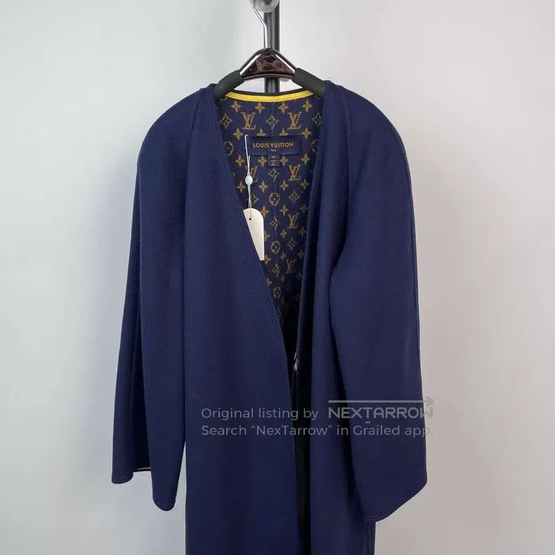 Louis Vuitton Louis Vuitton Navy blue long coat with presbyopia printed Size S / US 4 / IT 40 - 2 Thumbnail