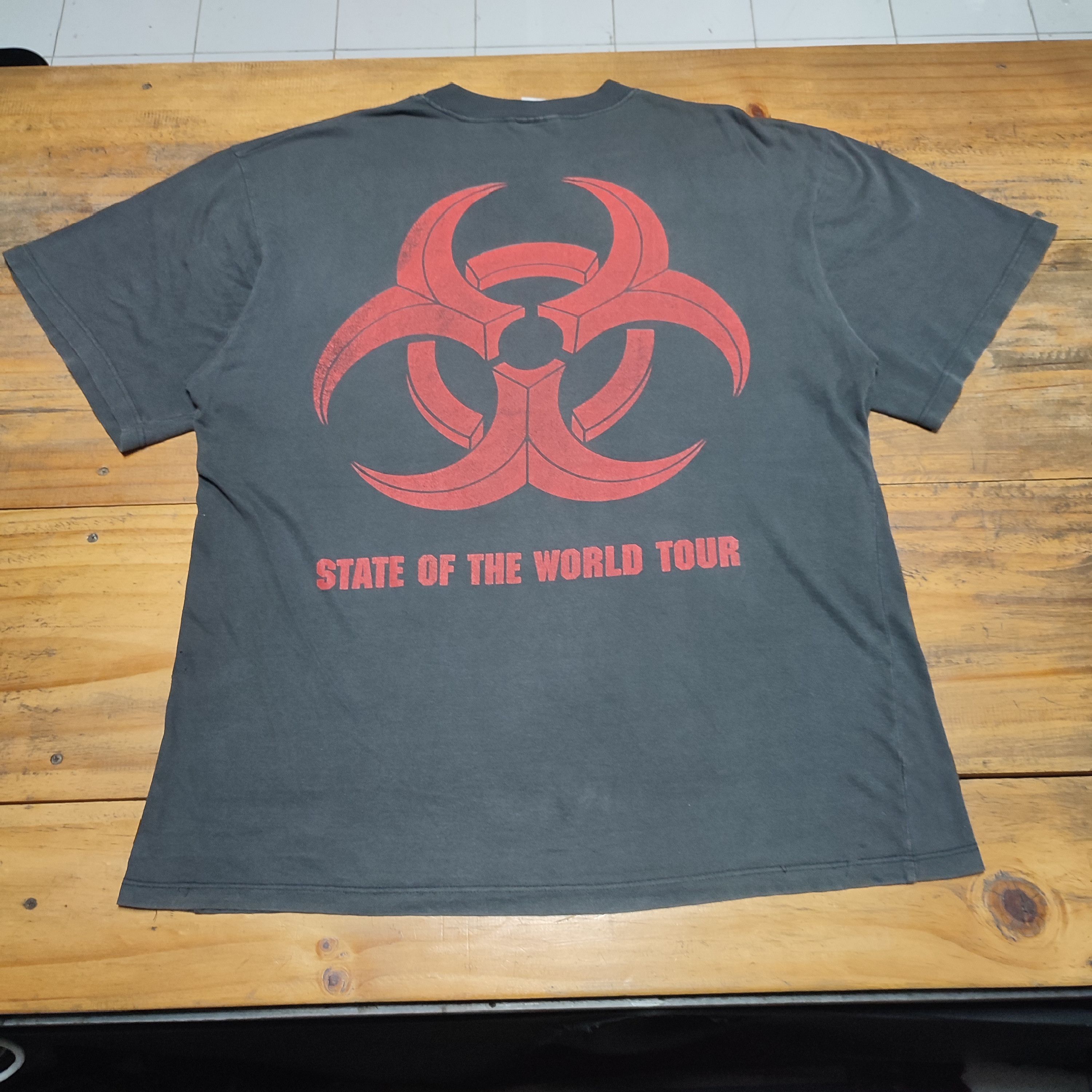 Band Tees × Vintage 🔥Rare Back🔥Vintage Biohazard “Tales from the Hardside” Size US XL / EU 56 / 4 - 5 Thumbnail