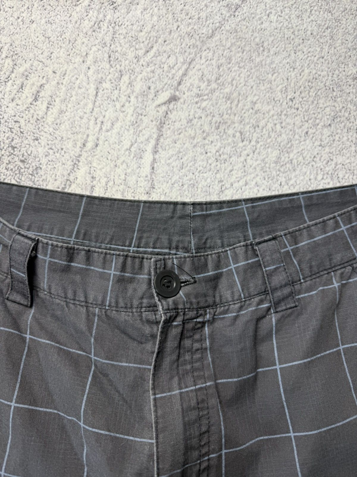 Billabong Vintage Billabong Striped Shorts Streetwear Style Size 34 Size US 34 / EU 50 - 12 Thumbnail