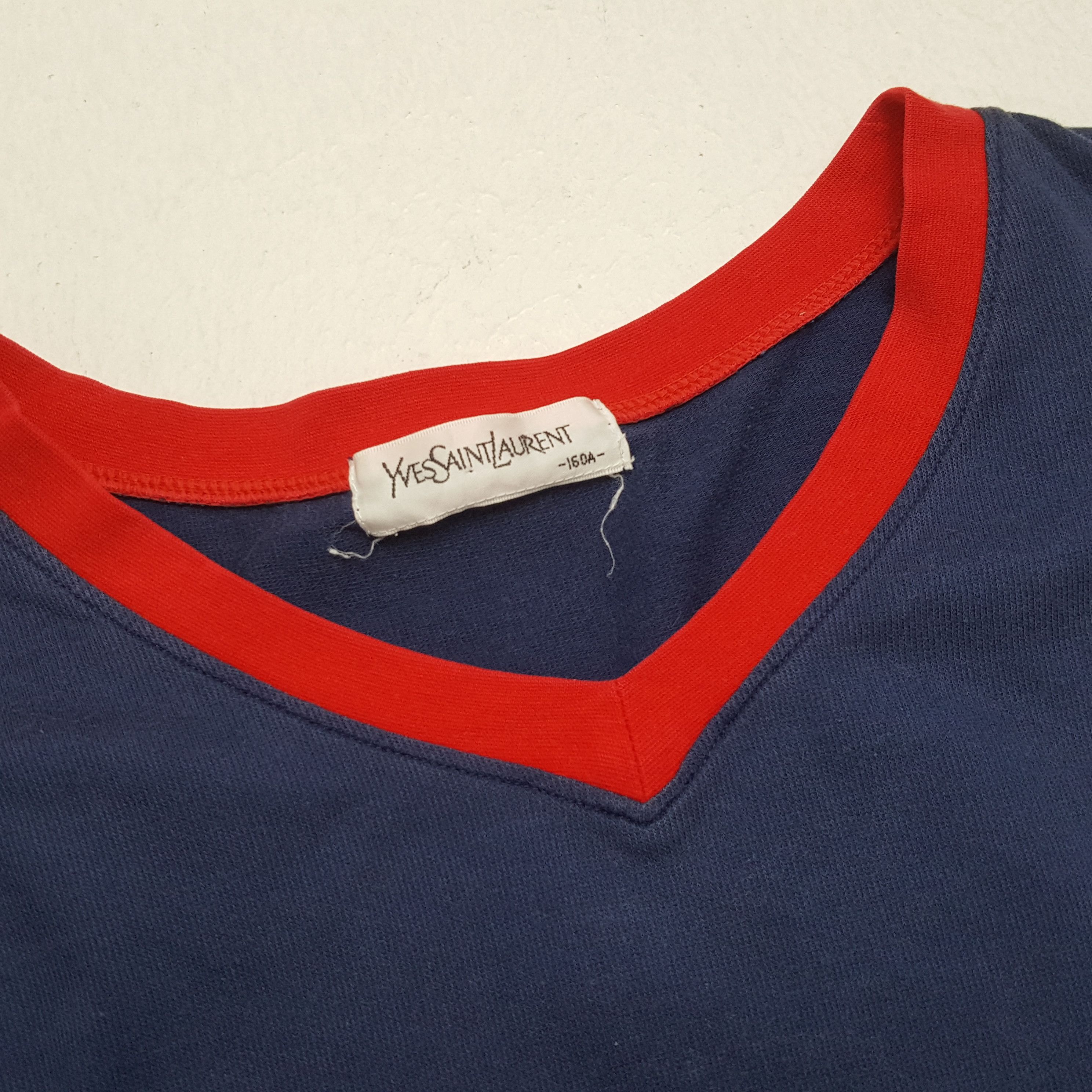 Vintage × Yves Saint Laurent YVES SAINT LAURENT Center Colours Spellout Design Tshirt Size US L / EU 52-54 / 3 - 7 Thumbnail