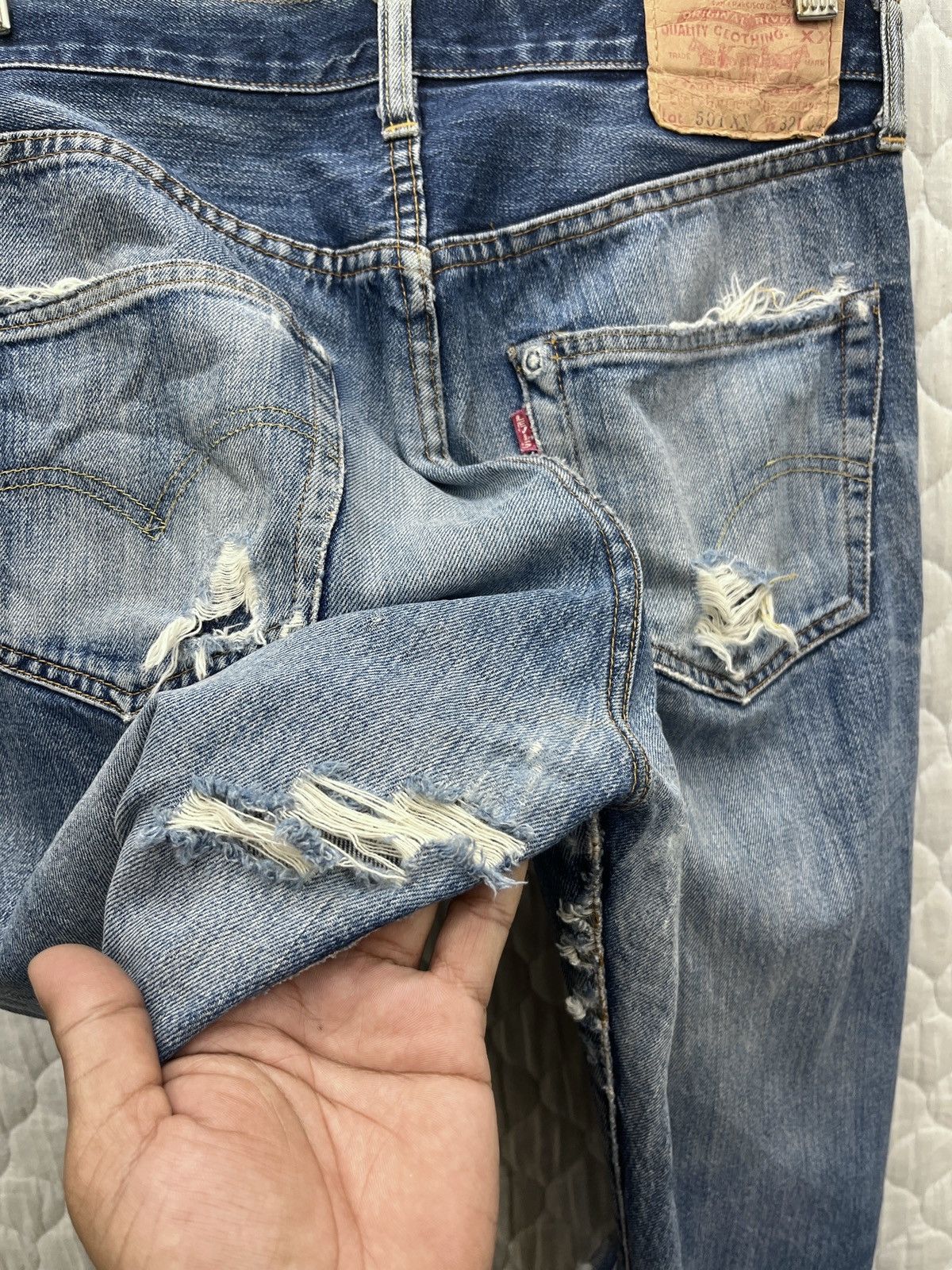 Levi's 🔥🔥🔥STEALS VTG LEVIS BIG E 501XX HIDDEN RIVET SELVEDGE DENIM Size US 31 - 12 Thumbnail