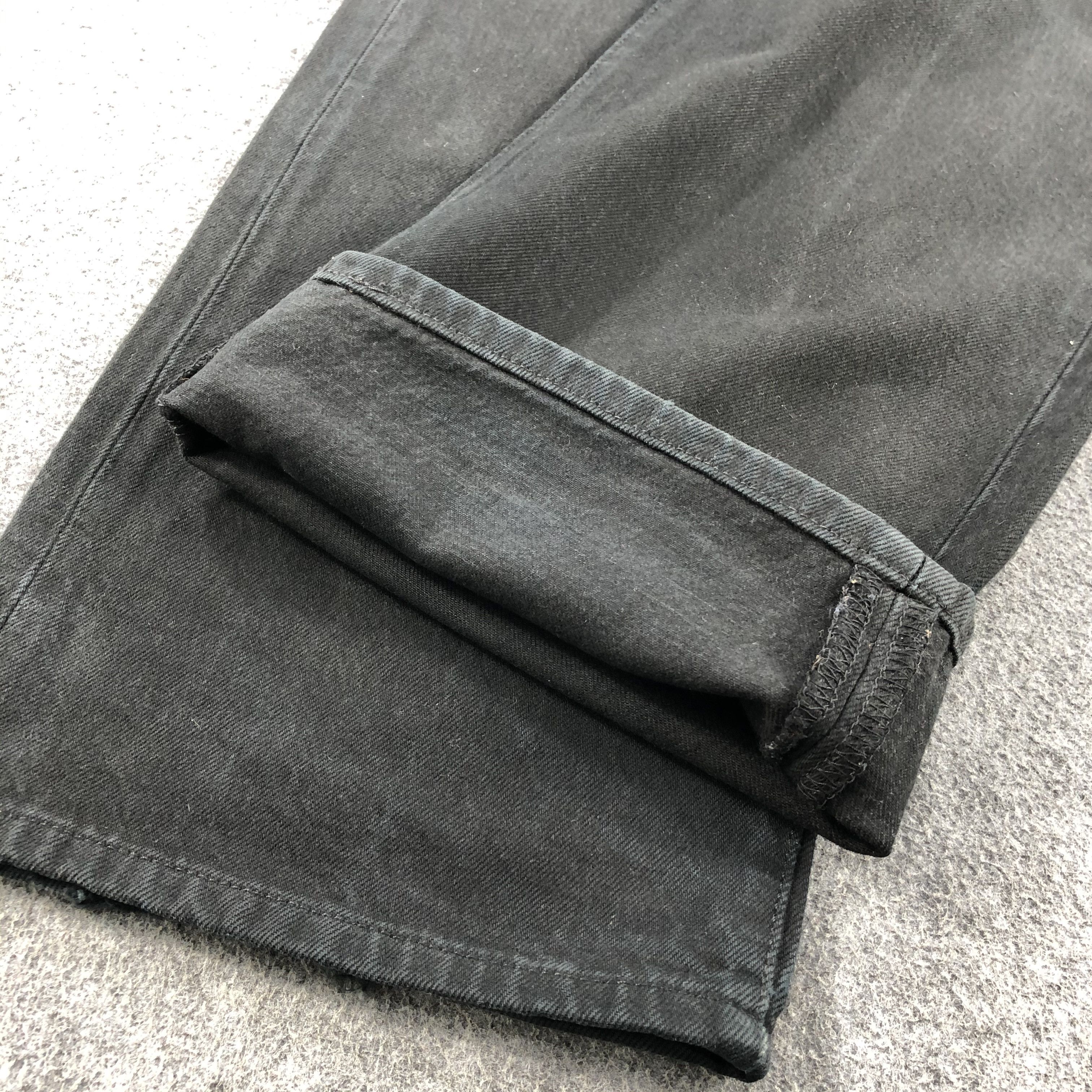 Levi's Vintage Black Levis 501 Distress Jeans-JM1548 Size US 39 - 8 Thumbnail