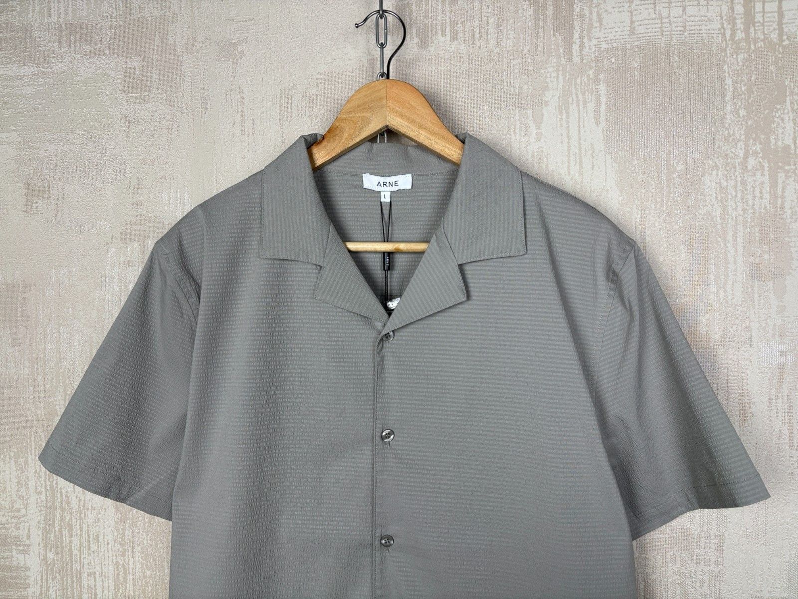 Other UK ARNE Seersucker Collar Short Sleeve Shirt in Stone Size US L / EU 52-54 / 3 - 1 Thumbnail