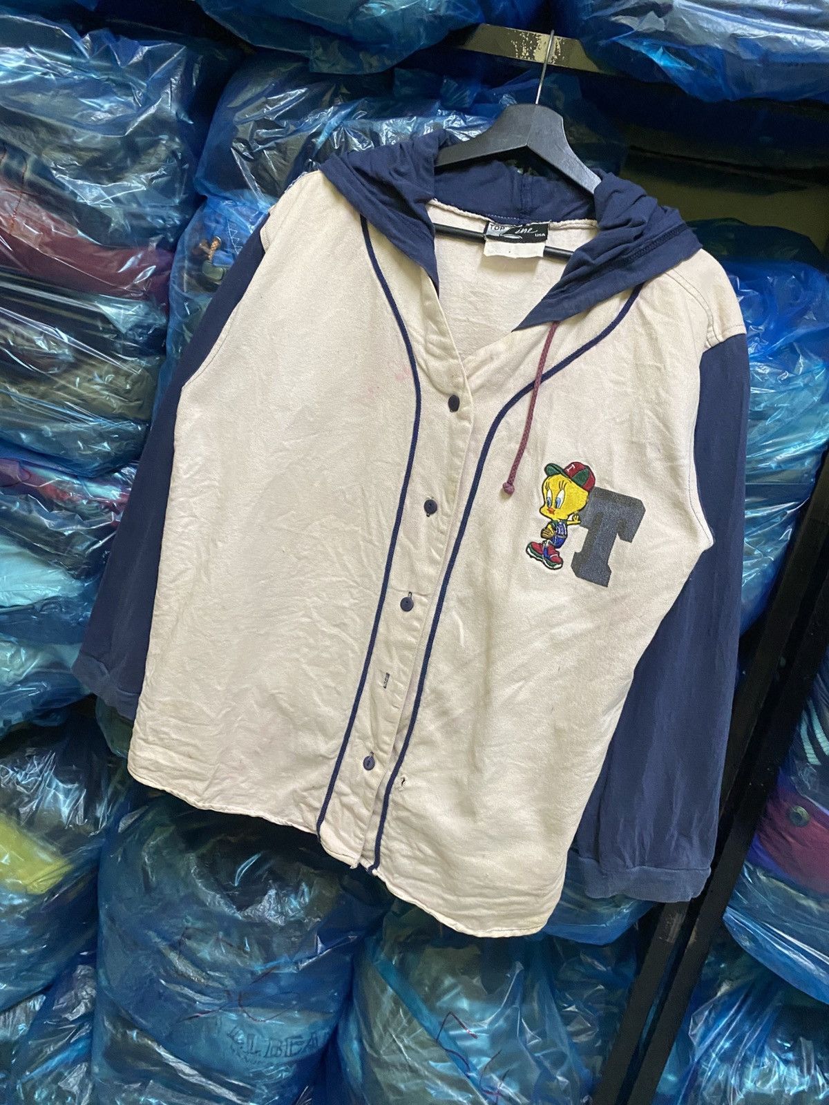 Vintage VINTAGE 90S LOONEY TUNES BASEBALL JERSEY Size US M / EU 48-50 / 2 - 2 Thumbnail