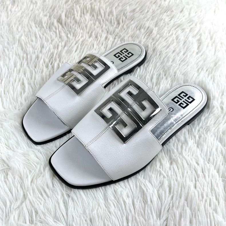 Givenchy Givenchy White Sheepskin Slippers Size US 5 / EU 37 - 1 Thumbnail