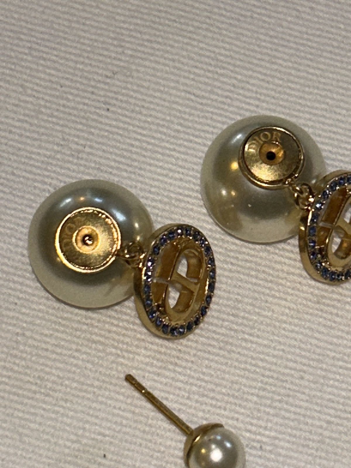 Dior DIOR TRIBALES EARRINGS Gold-Finish Metal, White Resin Pearls Size ONE SIZE - 11 Thumbnail