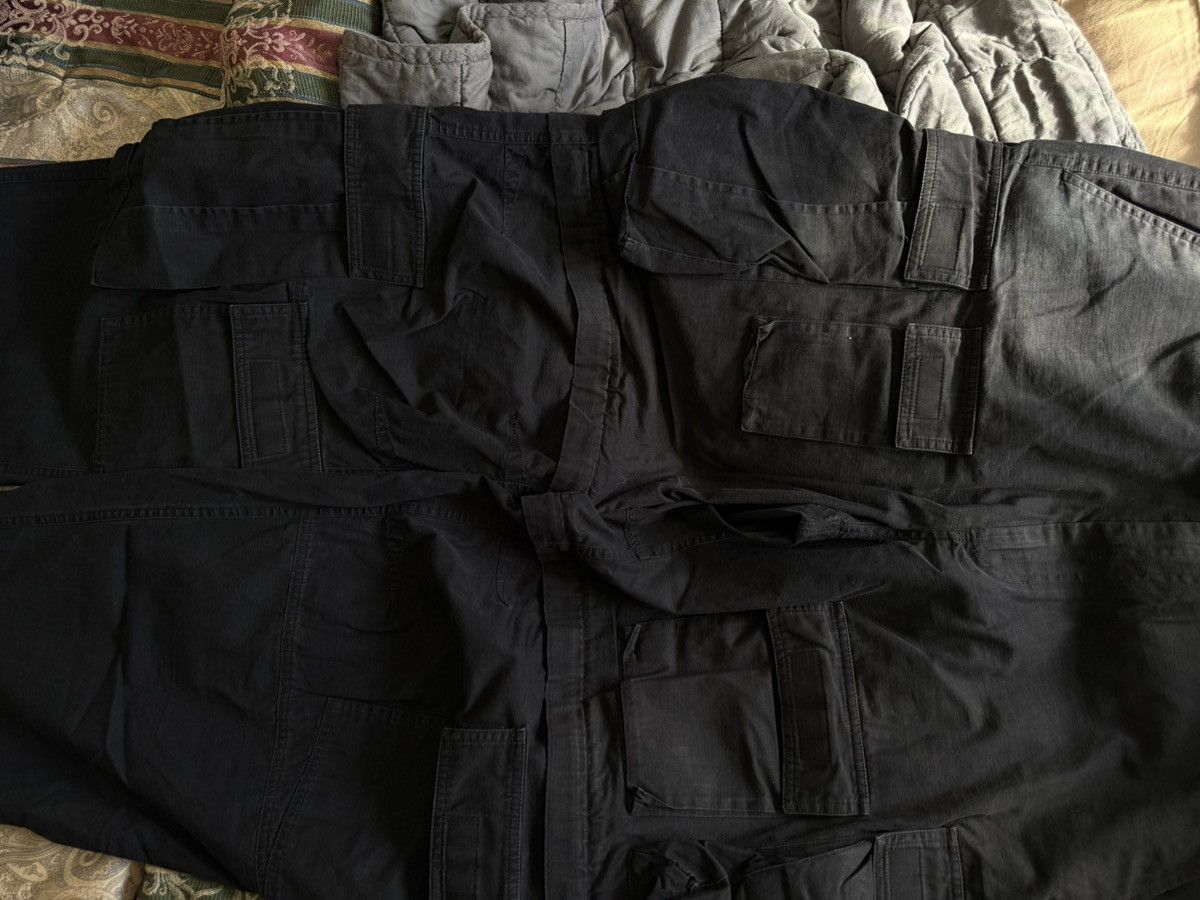 Balenciaga BALENCIAGA MUTLI POCKET CARGOS Size US 36 / EU 52 - 2 Thumbnail