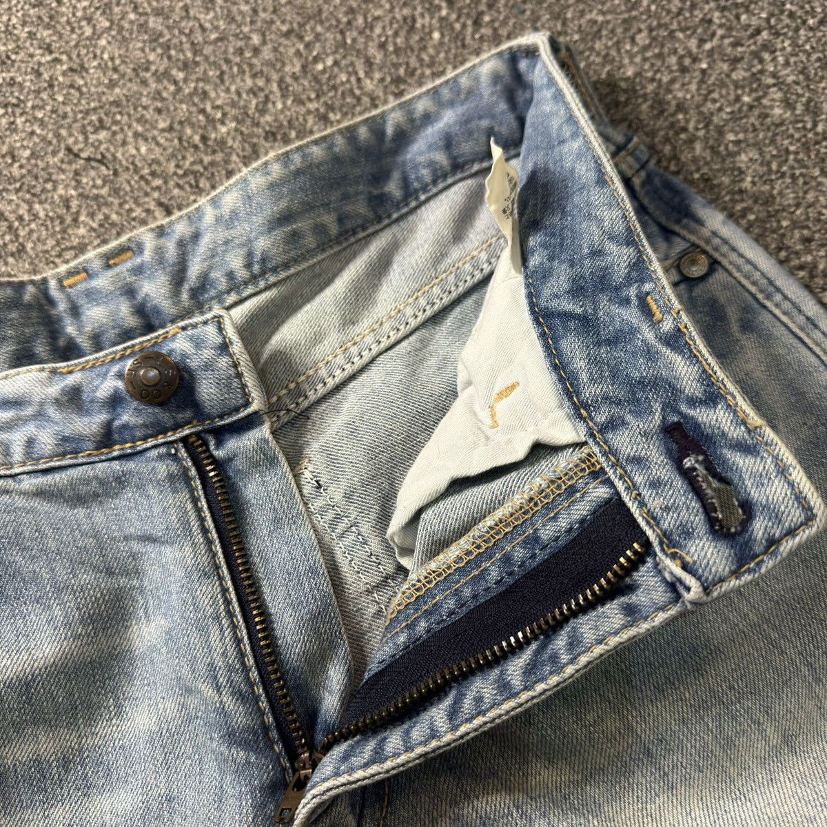 Beauty Beast 🔥🇯🇵 Flared Sick Vintage Y2K Levis 553 Ripped Jeans W31 Size US 31 - 13 Thumbnail