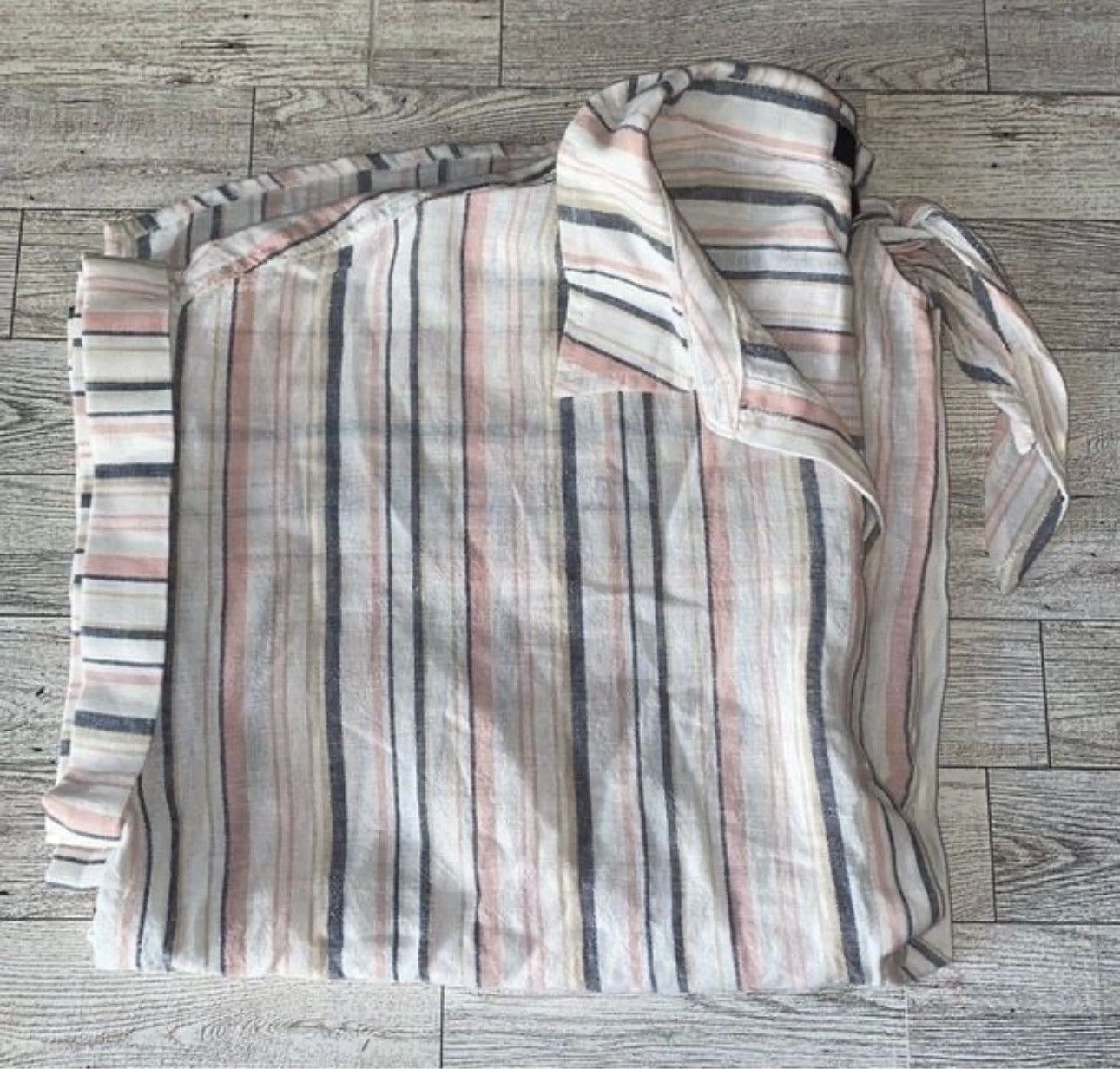 Nordstrom Santuary, Pastel Striped, Oversized, Button Down Blouse Size L / US 10 / IT 46 - 11 Thumbnail