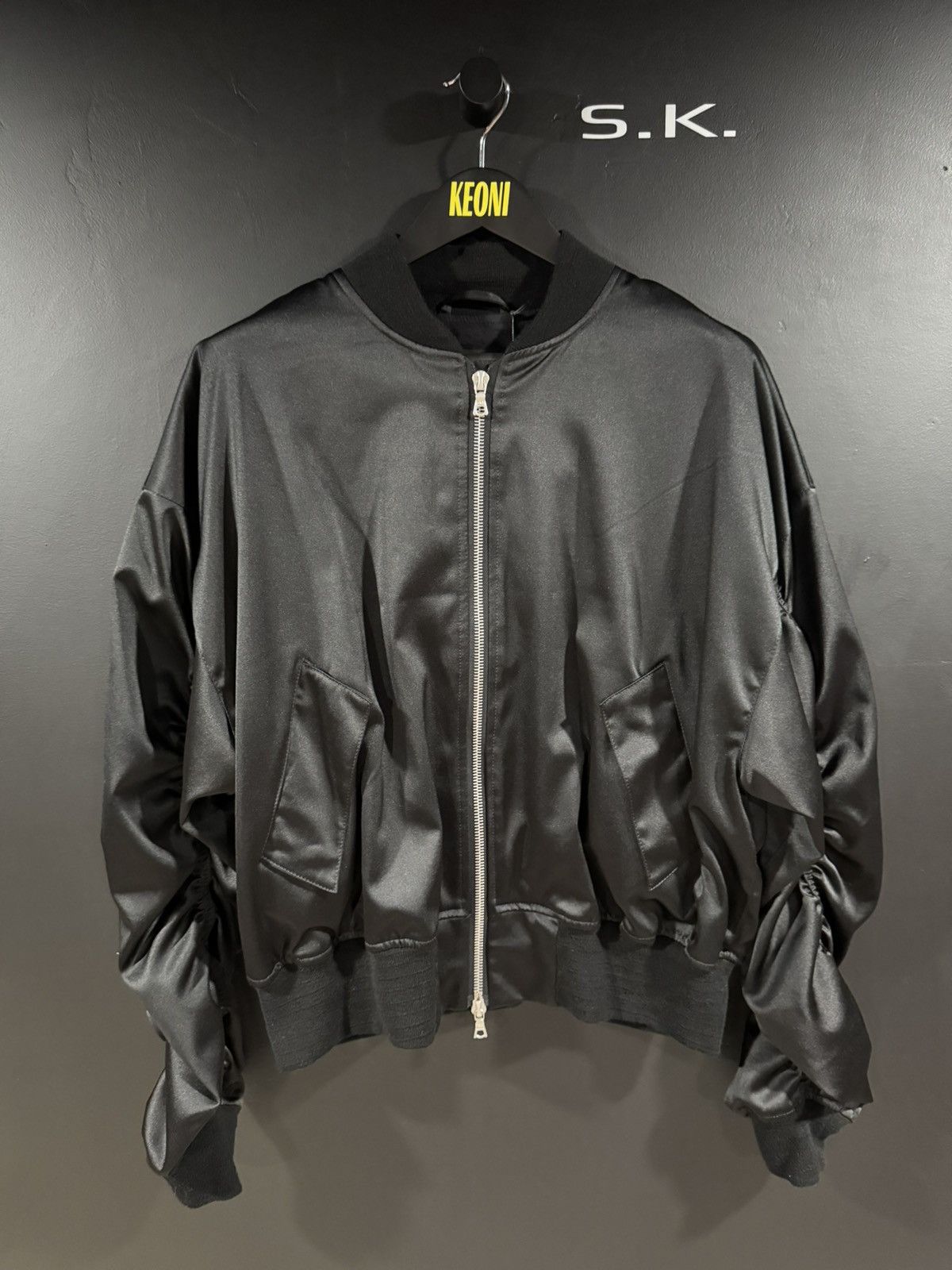Other Represent x Mr. Flawless Satin Bomber XL BNWT Size US XL / EU 56 / 4 - 1 Thumbnail