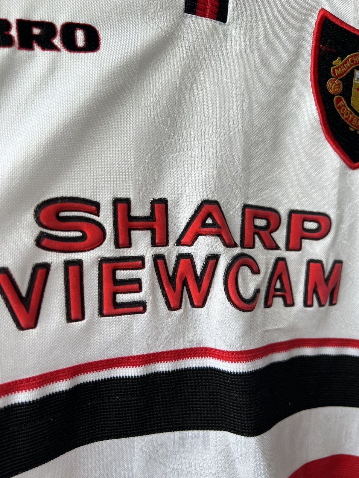 Umbro 1997/98 MANCHESTER UNITED #7 BECKHAM SOCCER JERSEY 10/11 YR Size US XXS / EU 40 - 5 Thumbnail