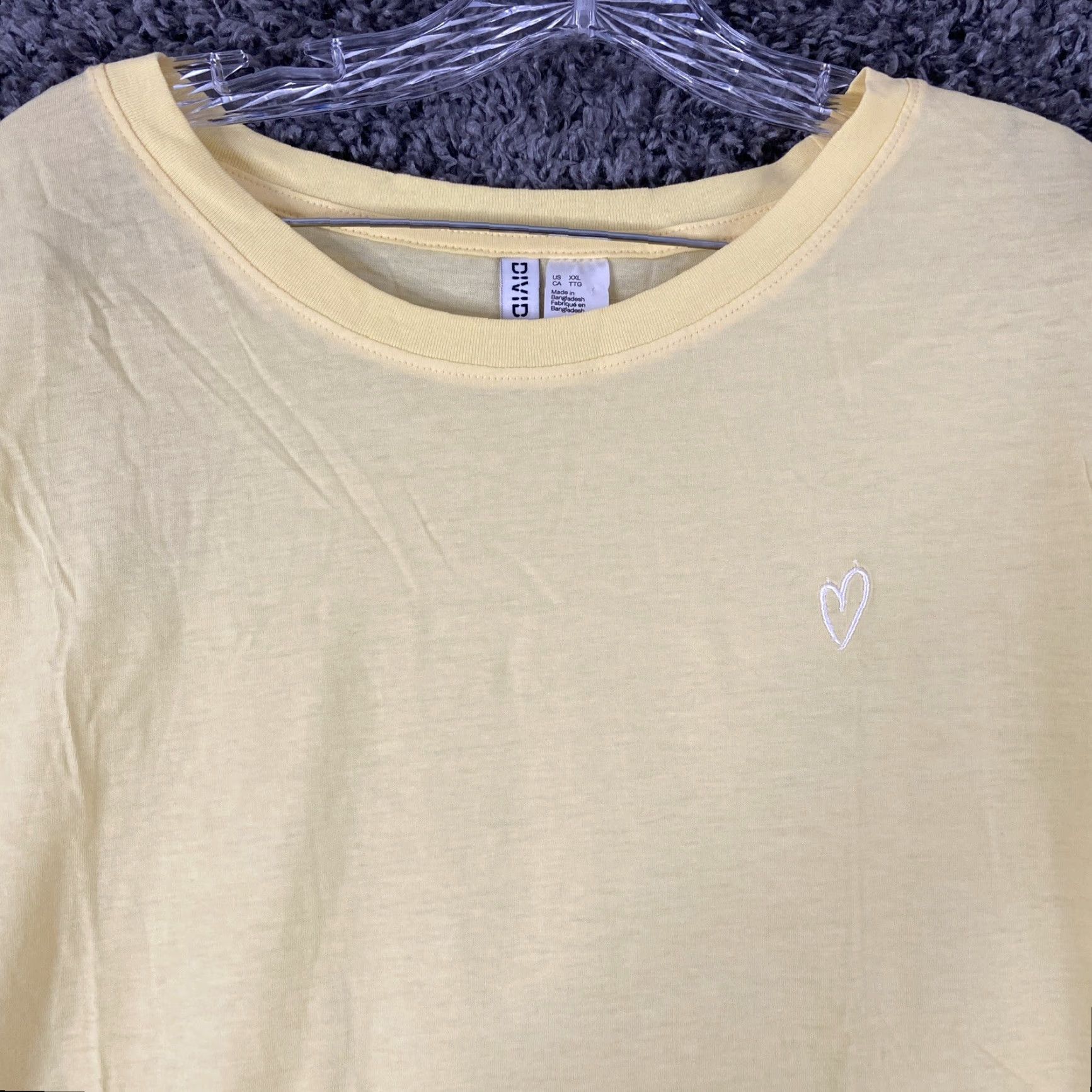 Vintage DIVIDED Blouse Shirt Women 2XL Yellow Short Sleeve Embroidered Heart Top Size XXL / US 16-18 / IT 52-54 - 4 Thumbnail
